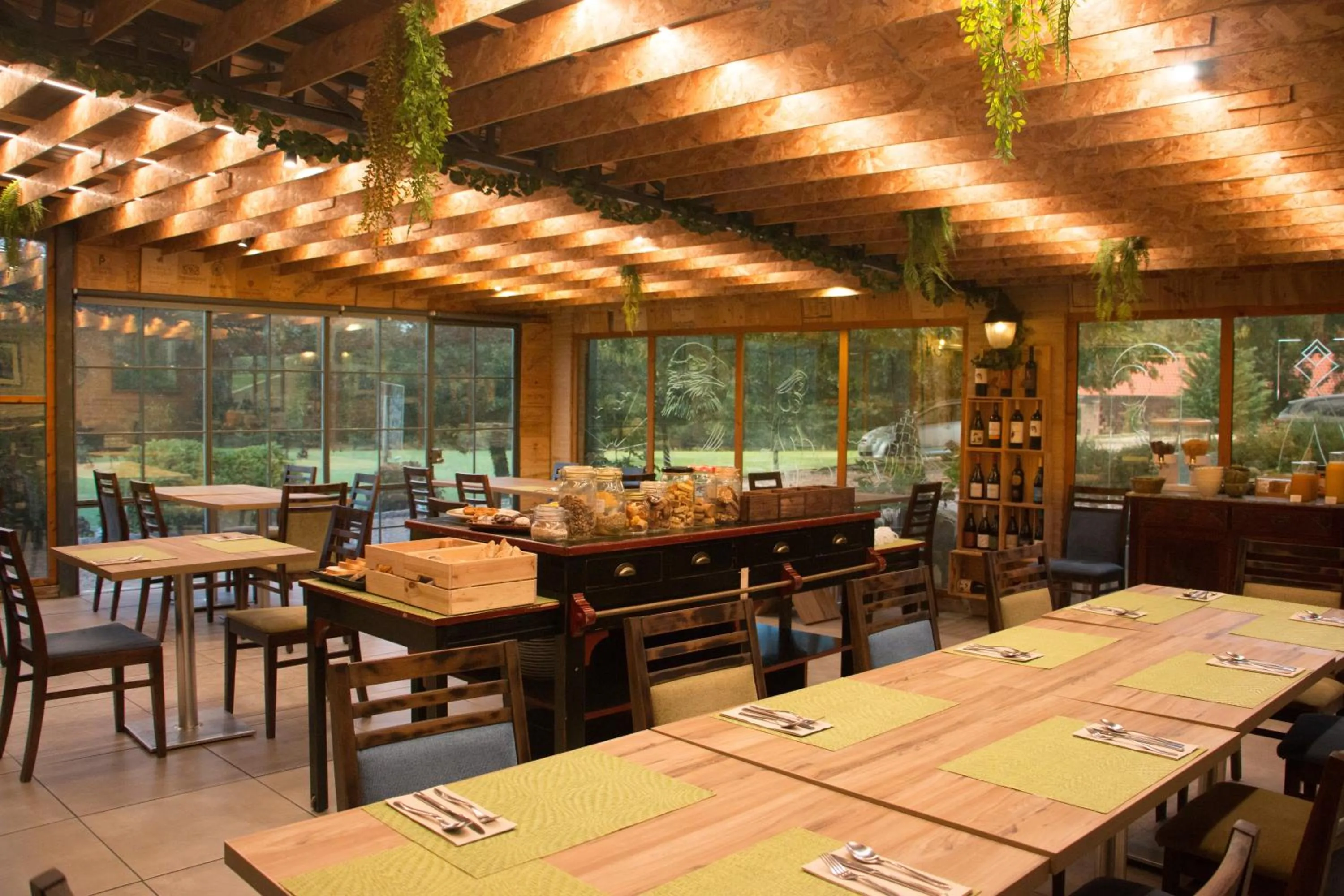 Buffet breakfast in Quinta do Caminho, AL