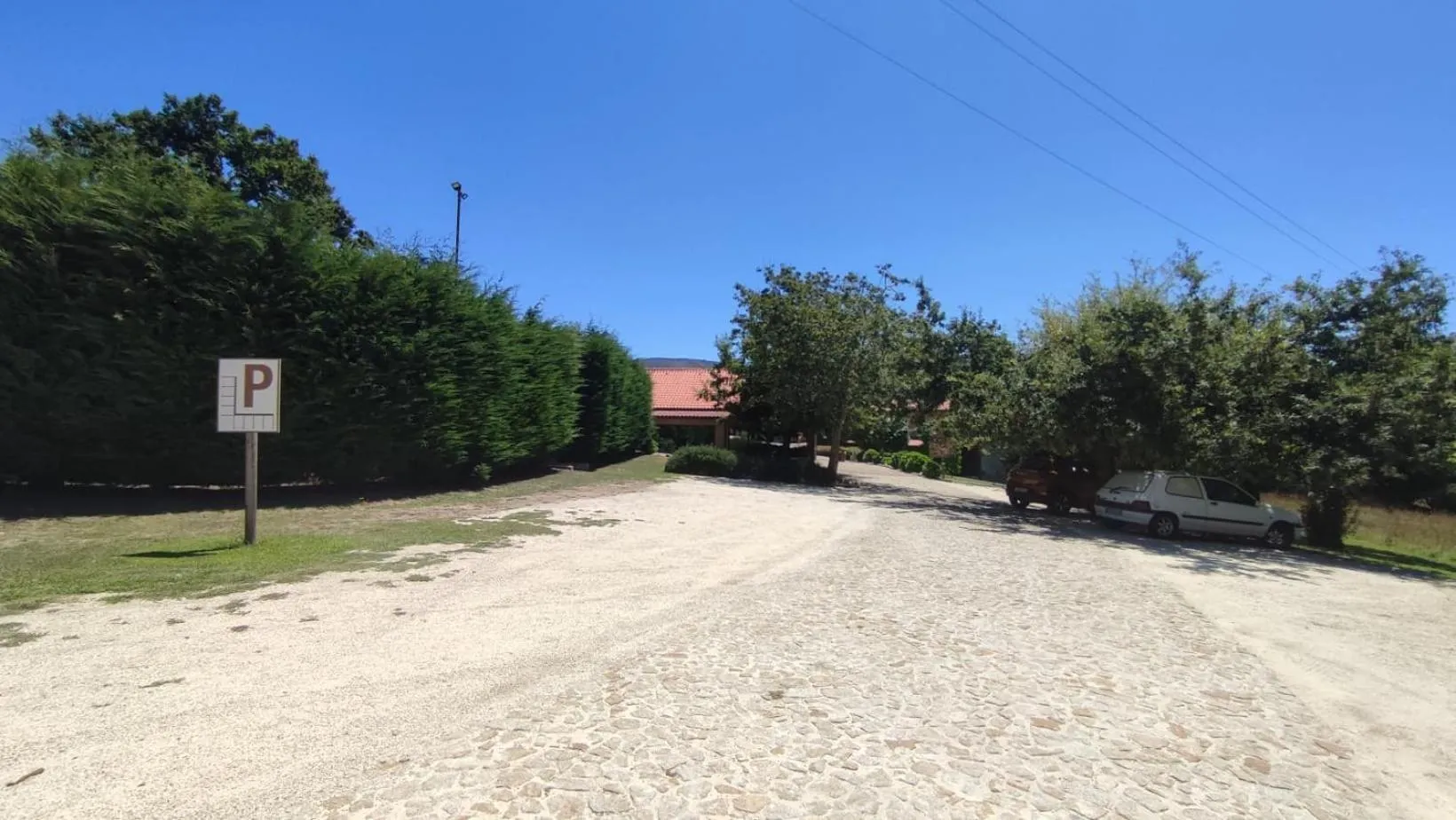 Parking in Quinta do Caminho, AL