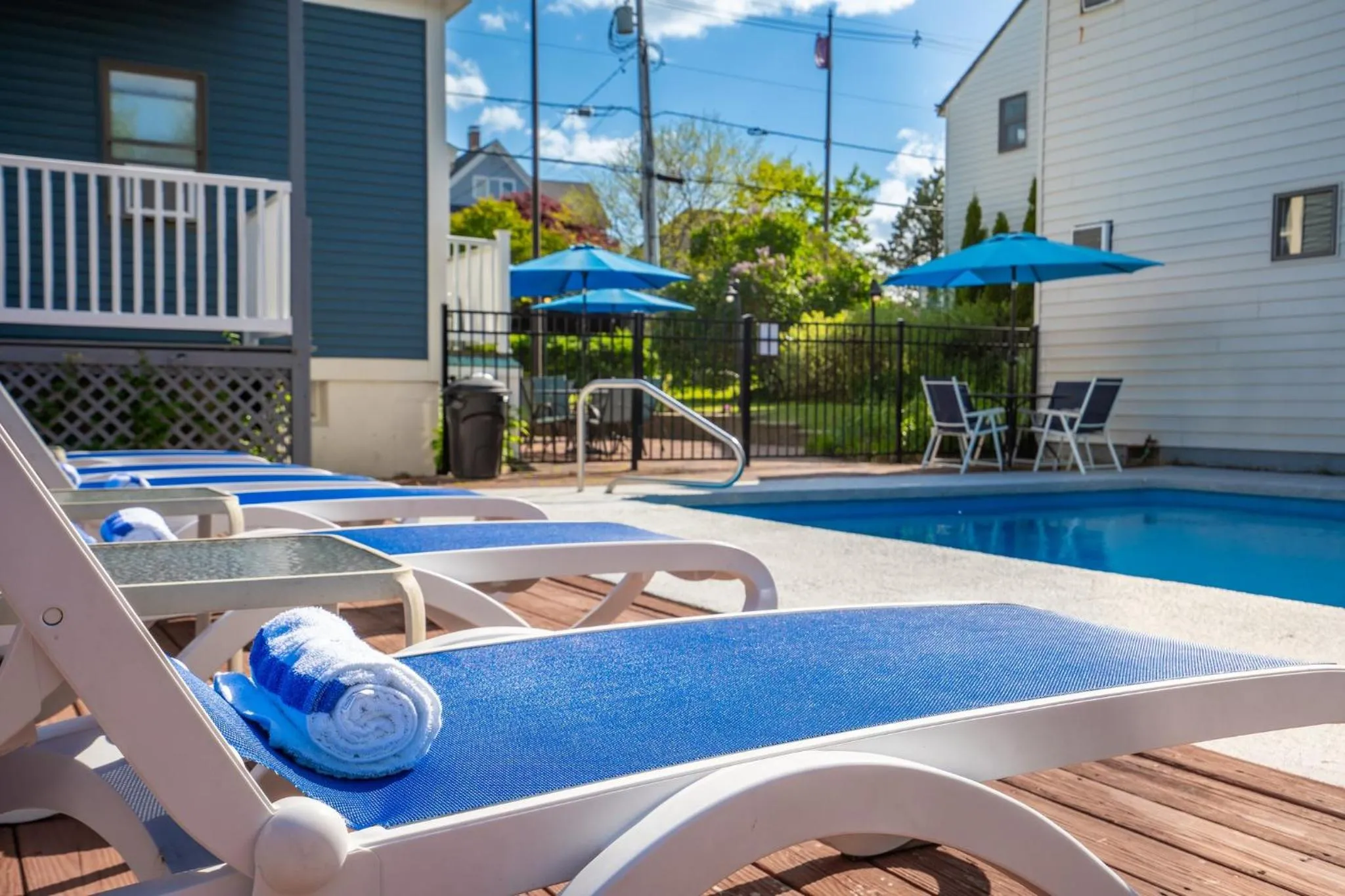 The Lighthouse Inn & Suites
