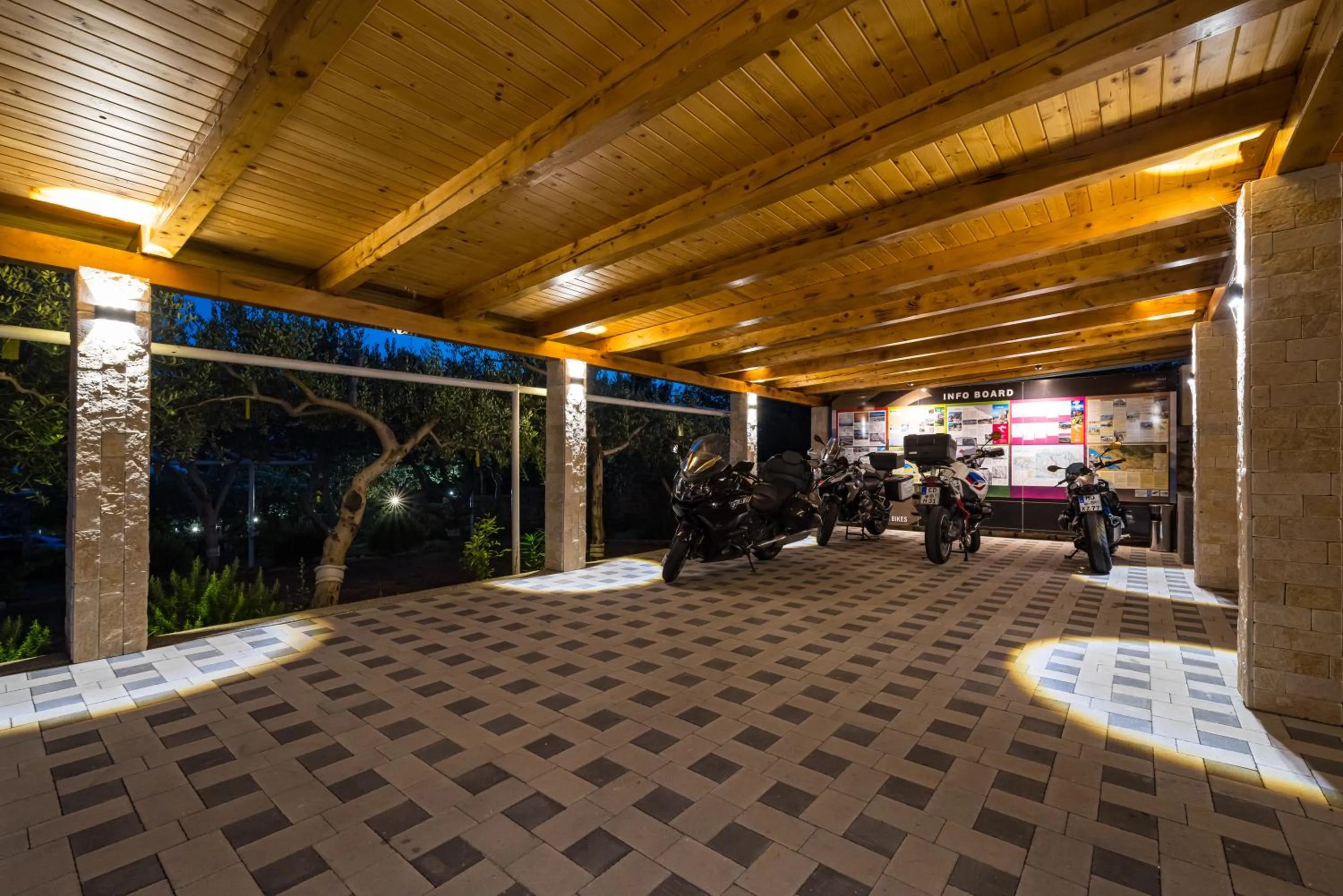 Property building in Hotel Vicko