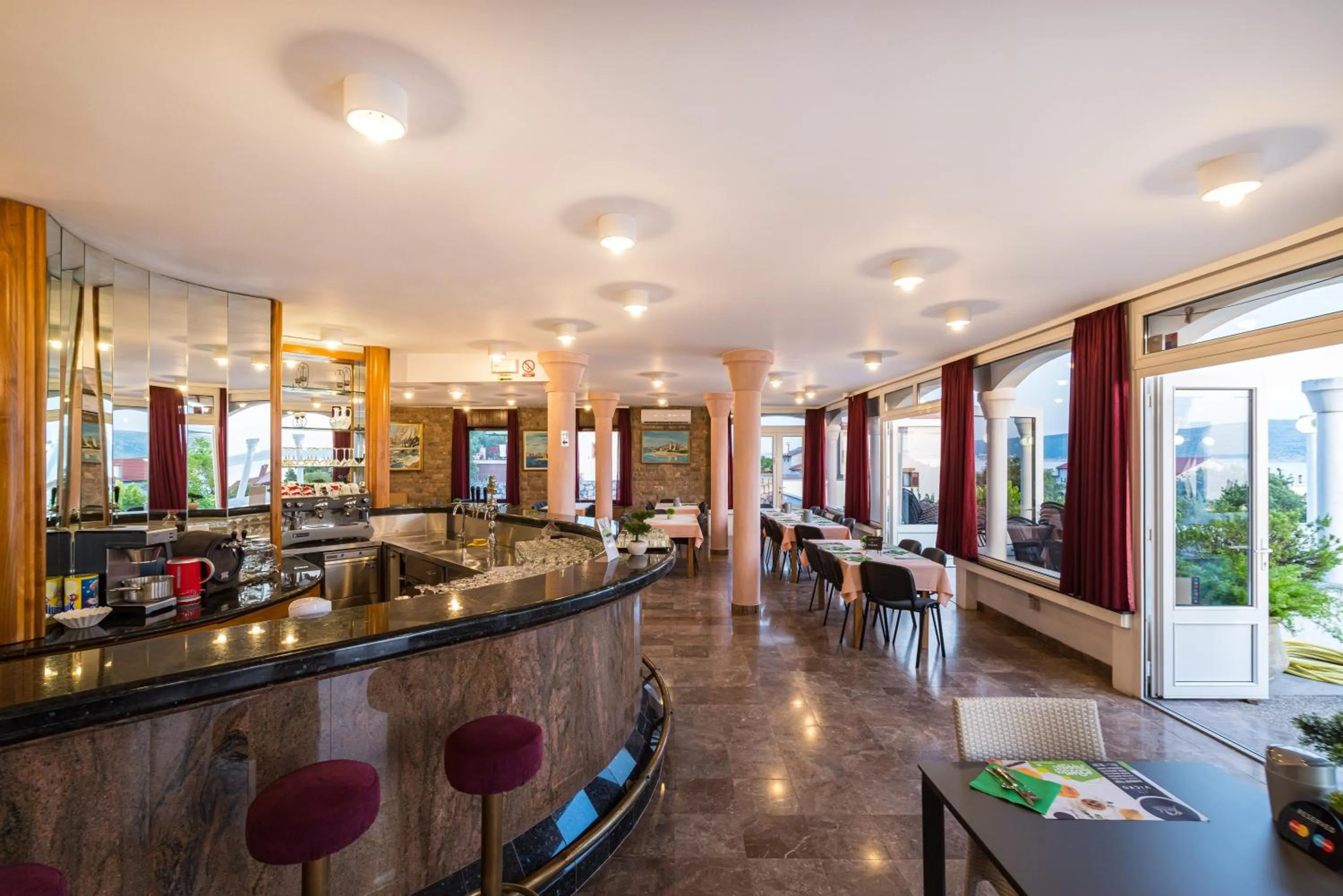 Property building in Hotel Vicko