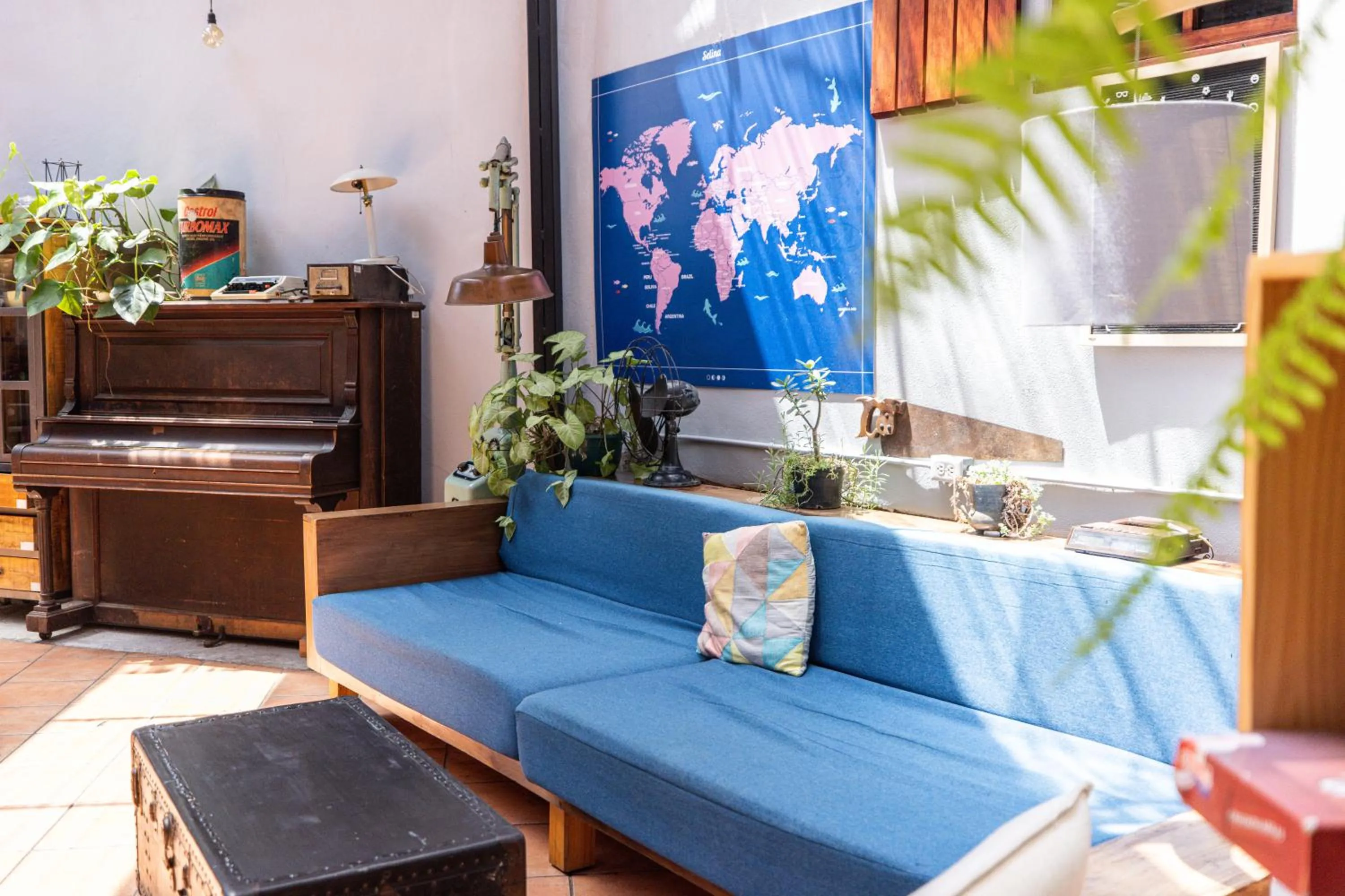 Communal kitchen in Selina San Jose