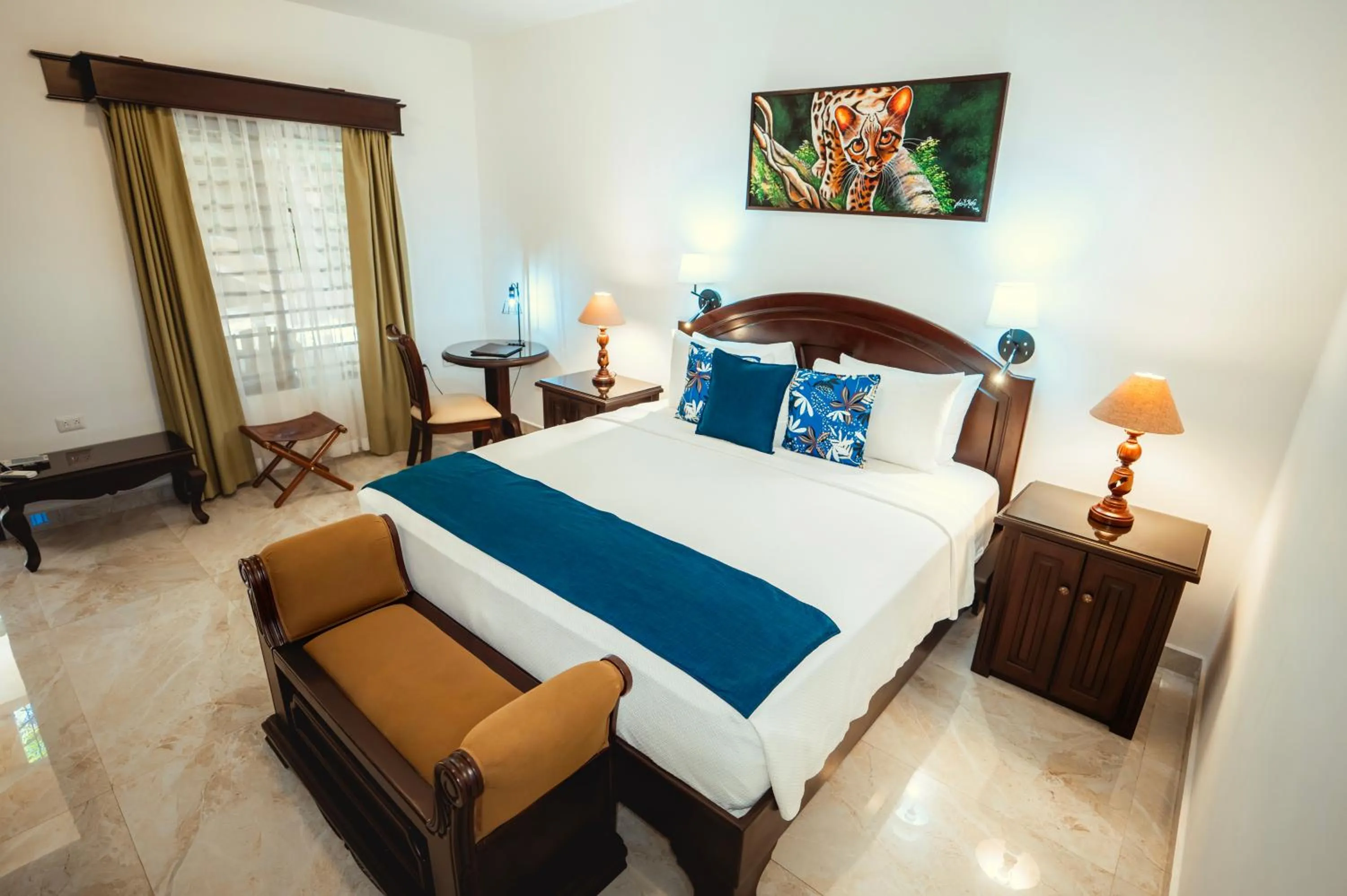 Bed in Paradise Hot Springs - Thermal Water & Volcano Views