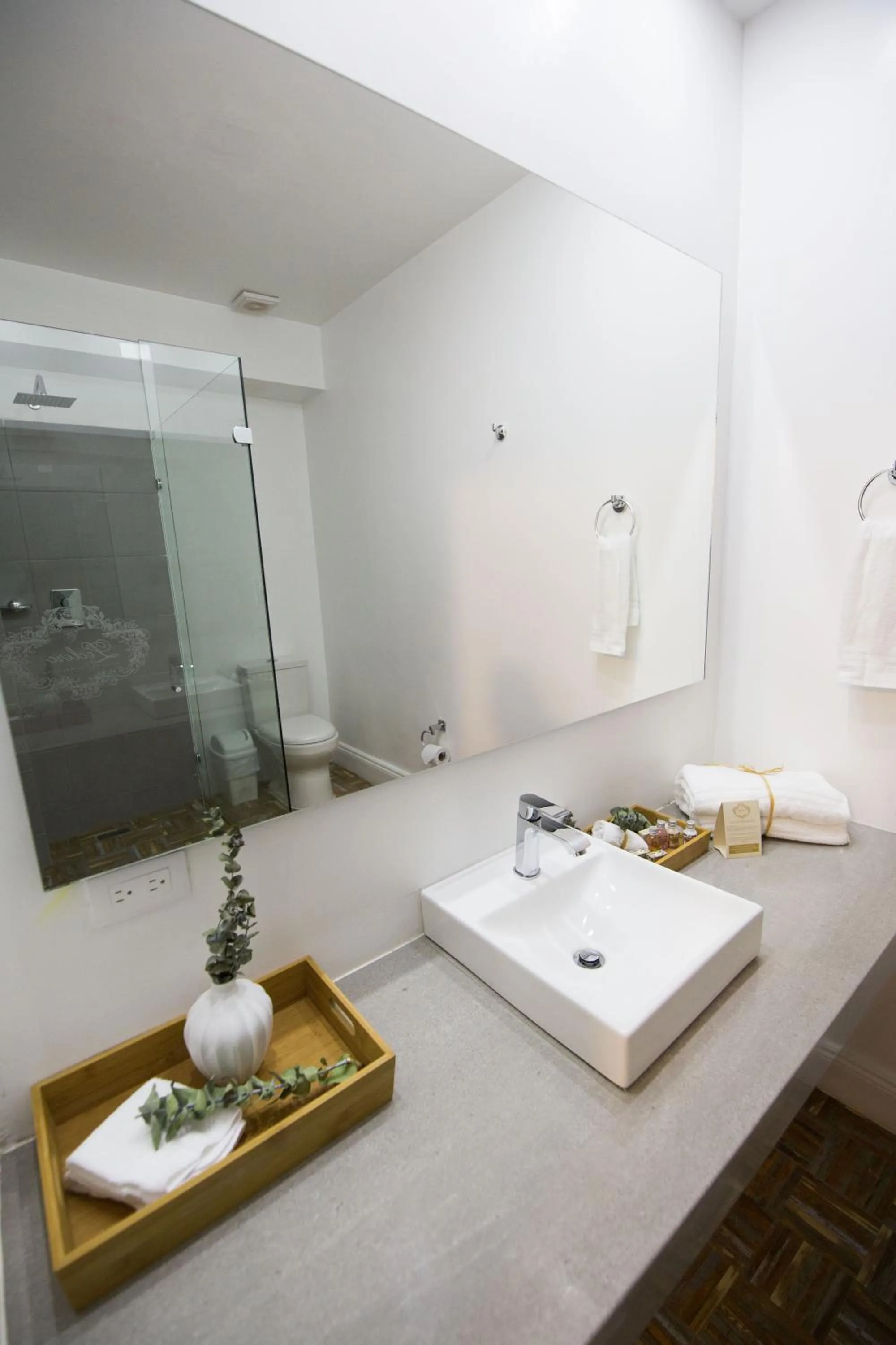 Bathroom in Leclerc Hotel Boutique Cali Granada