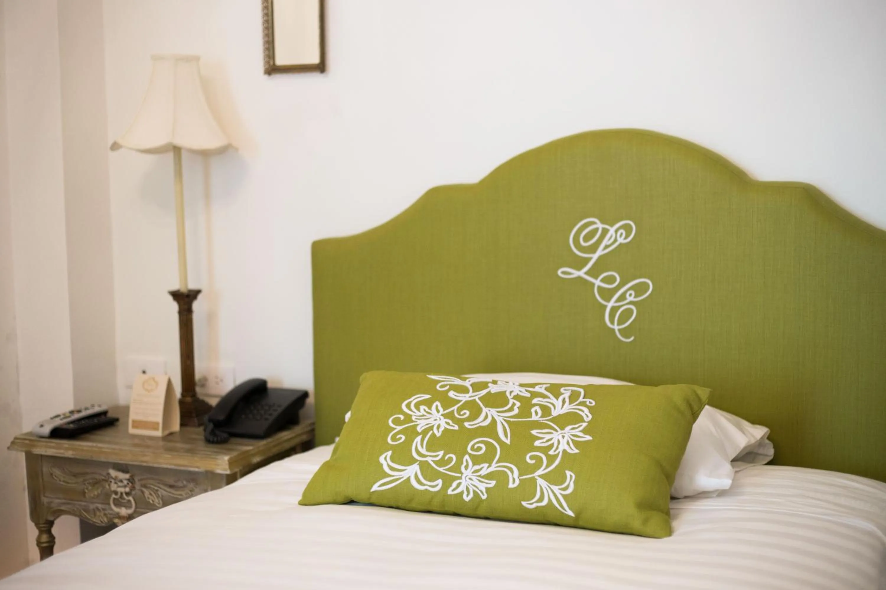 Bed in Leclerc Hotel Boutique Cali Granada