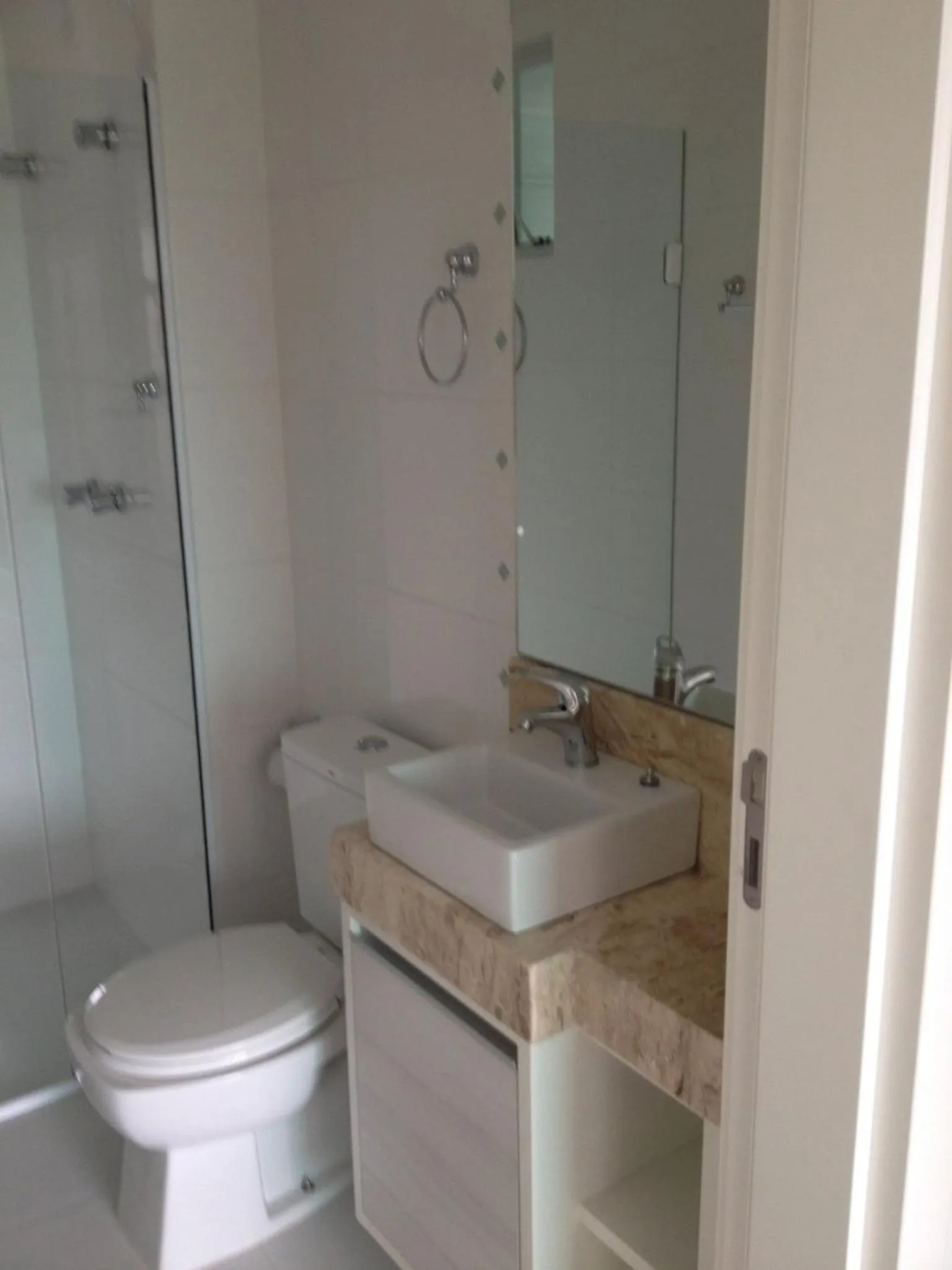 Bathroom in Atalanta I