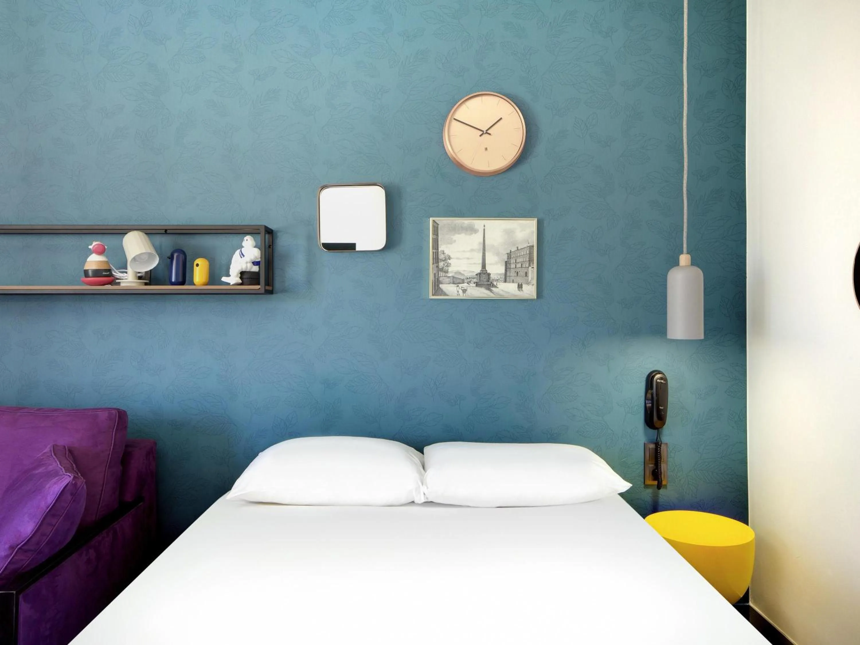 Bedroom, Bed in Hôtel ibis Styles Clermont-Ferrand Gare