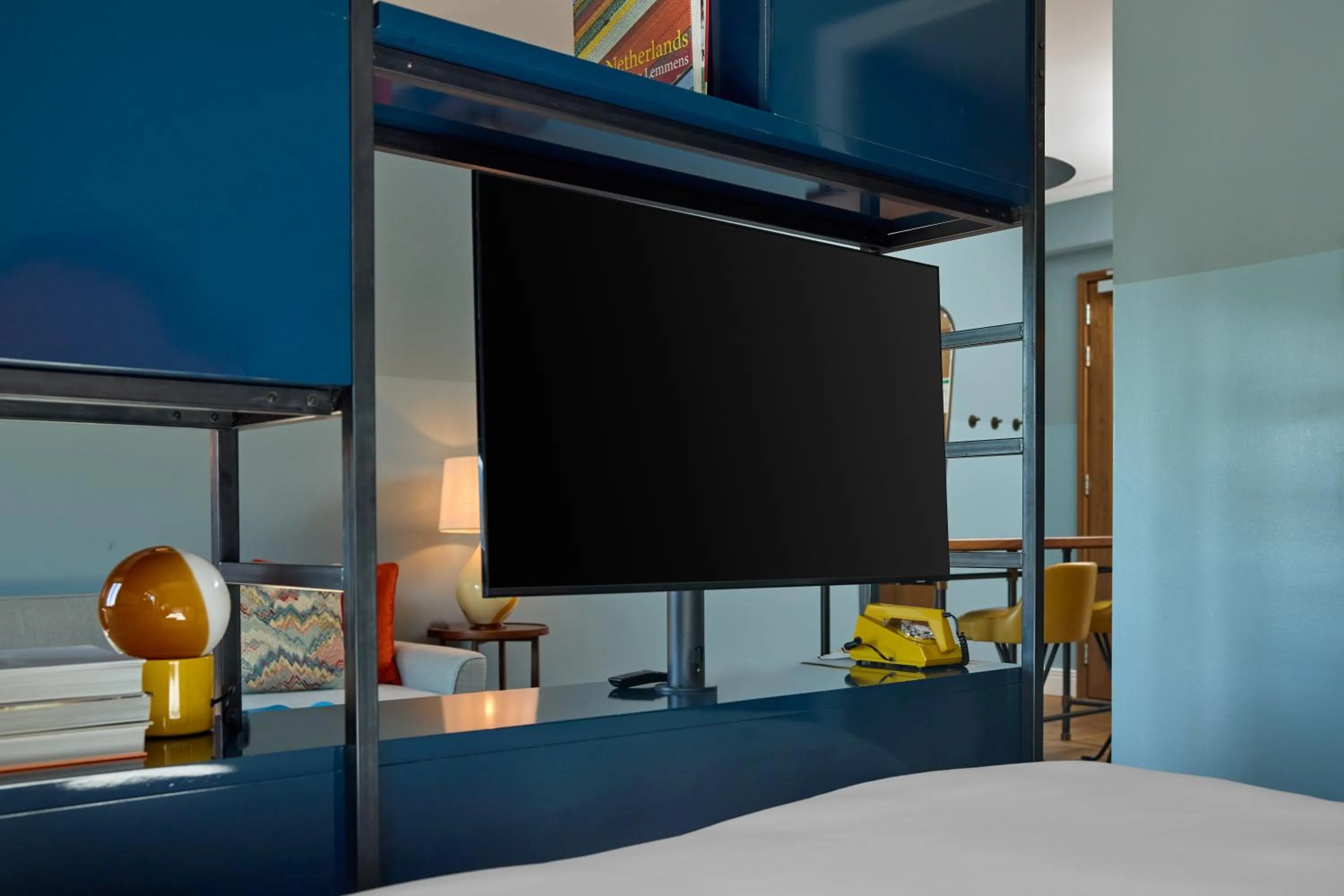 TV and multimedia, Bed in The July - Twenty Eight