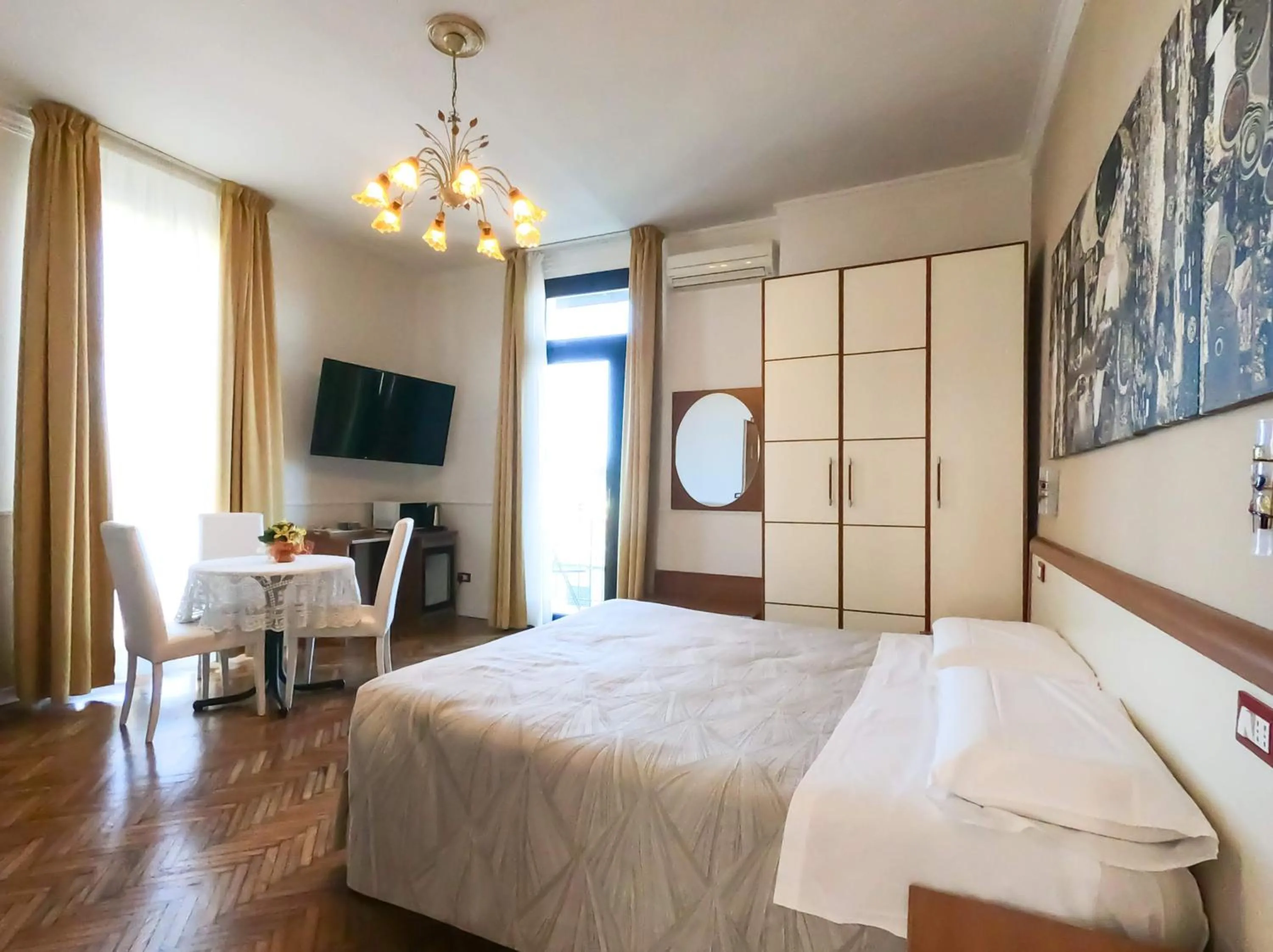 Photo of the whole room, Bed in Soggiorno Rubino