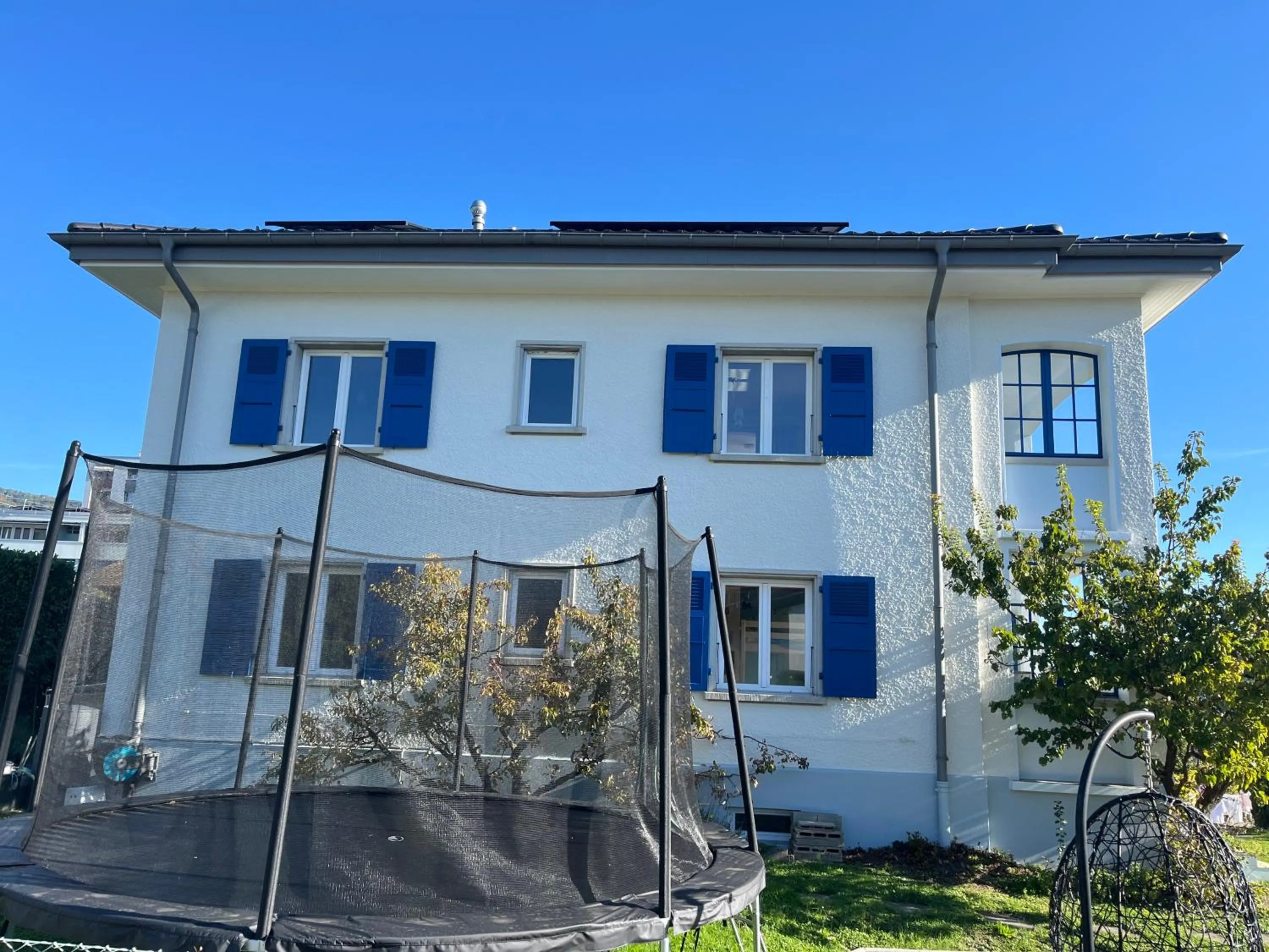 Property building in Au Bonheur des Iris