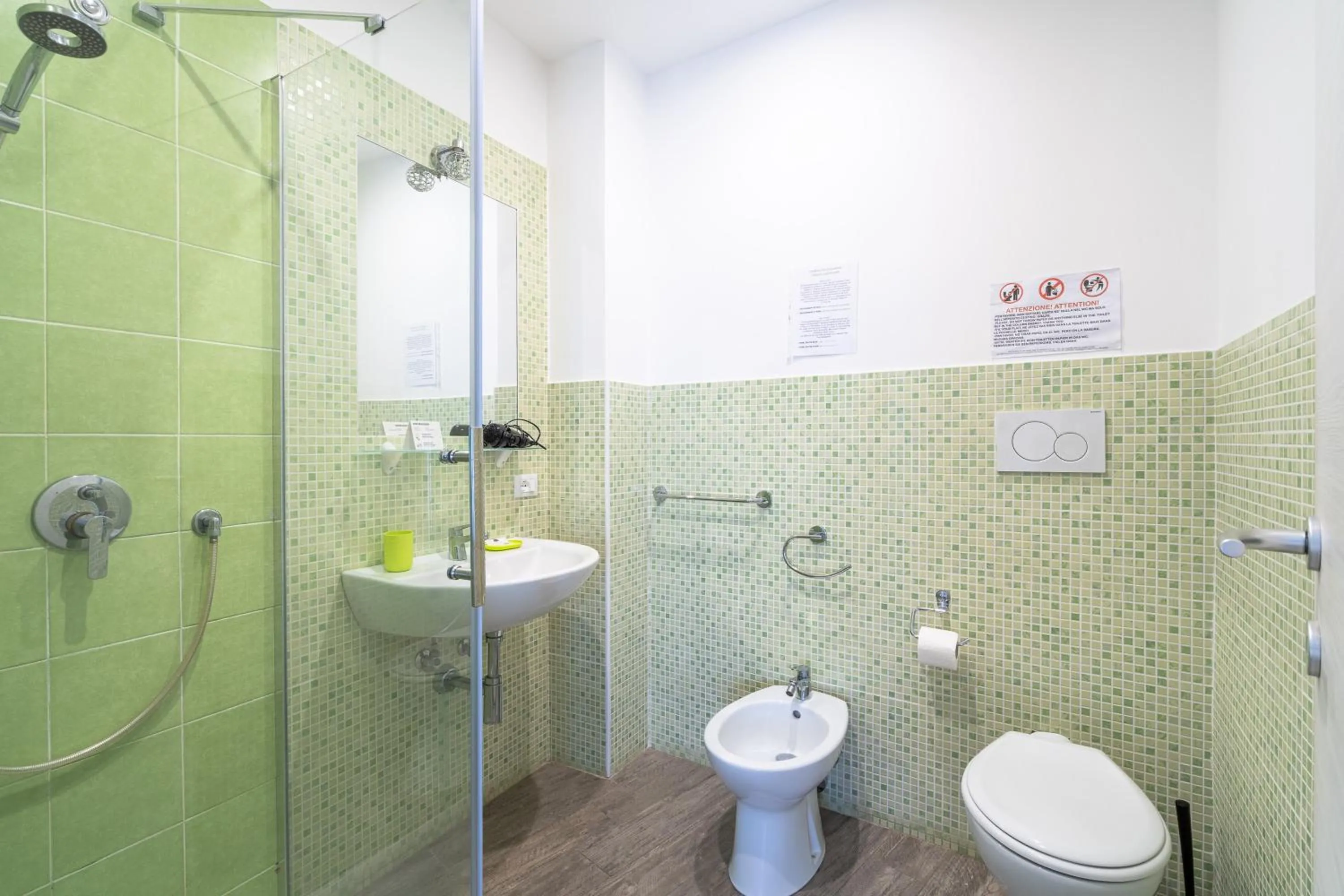 Bathroom in Cavour Rooms