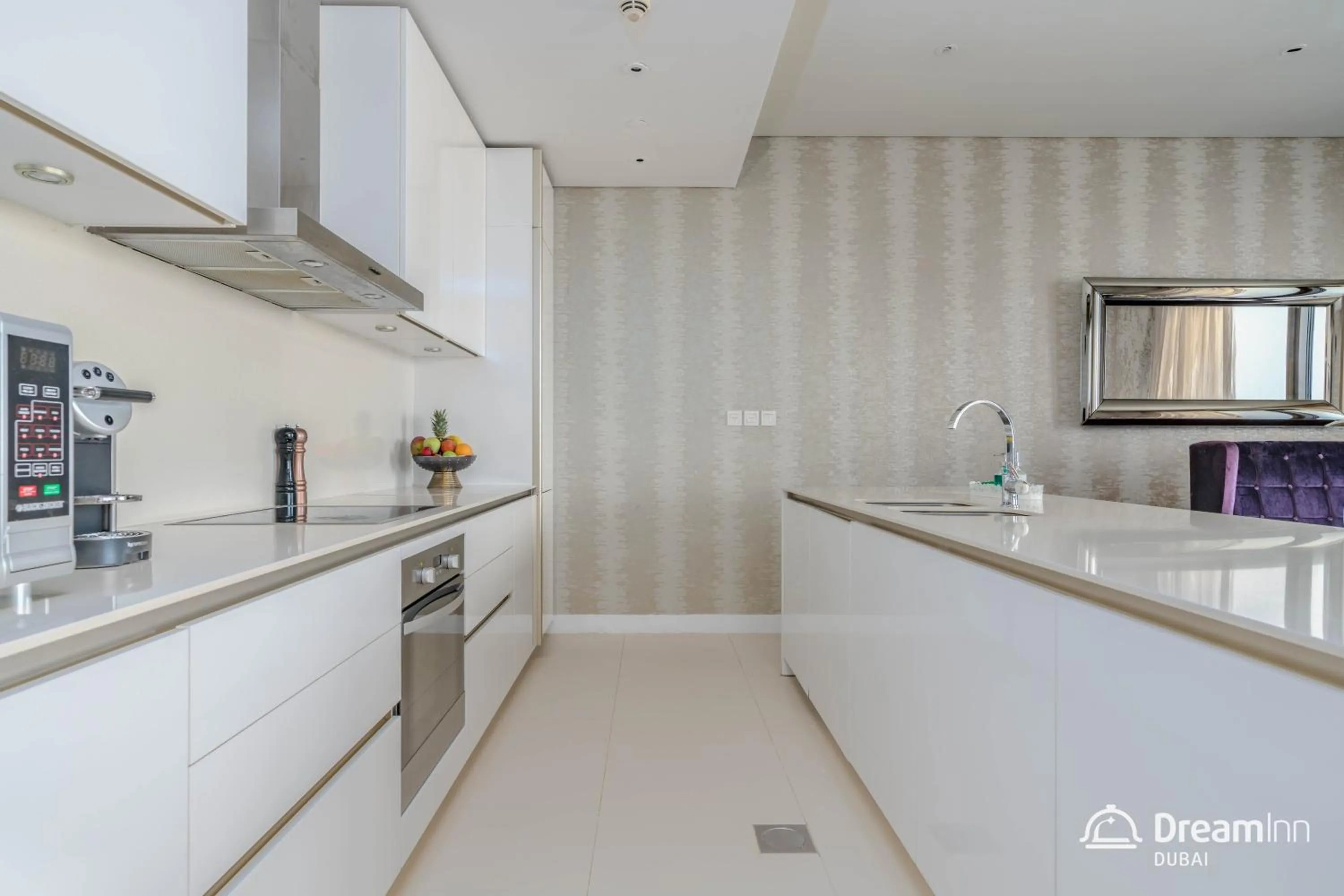 Kitchen or kitchenette, Kitchen/Kitchenette in Dream Inn Apartments - City Walk Prime