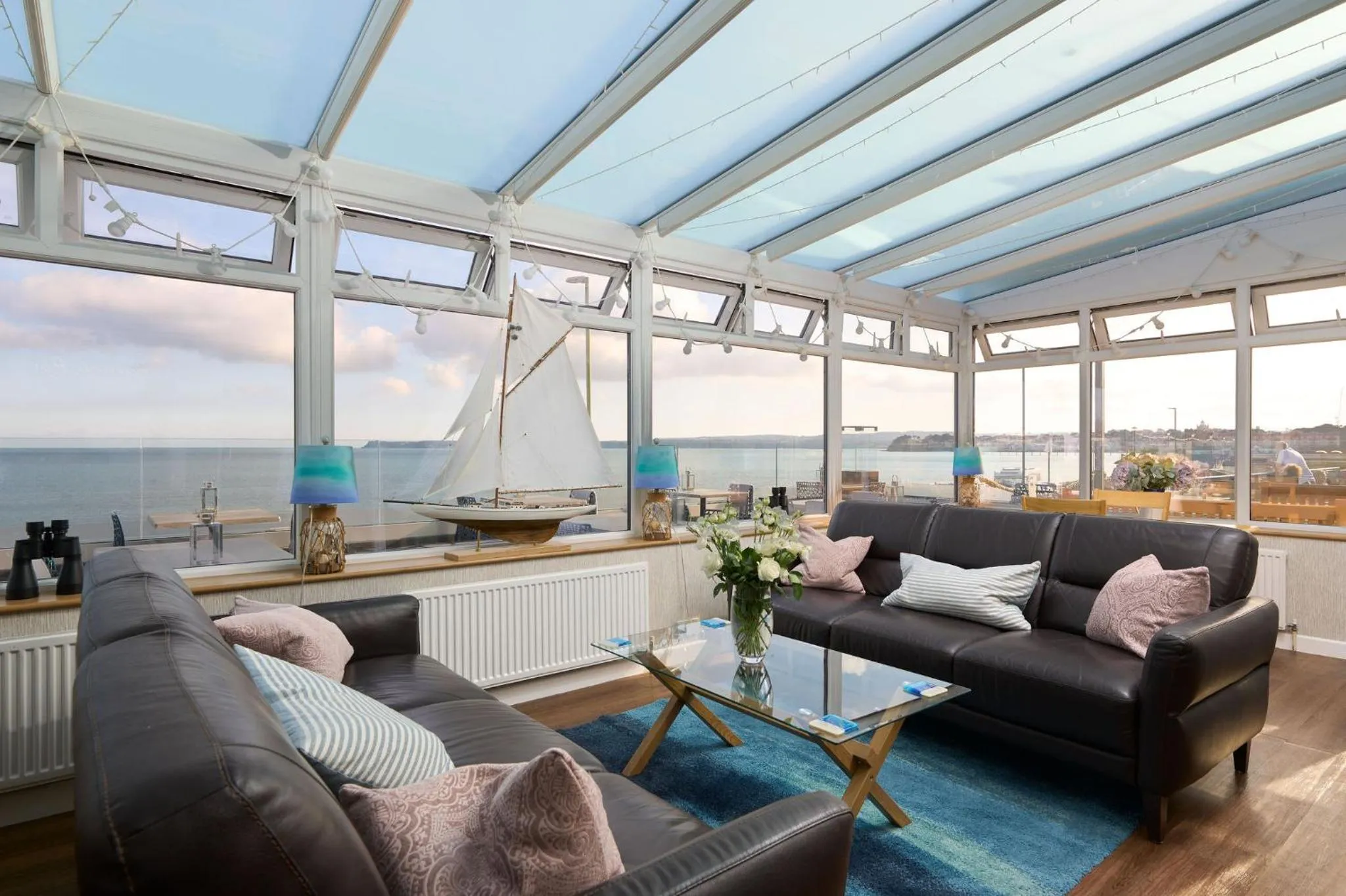 Lounge or bar in Channel View Boutique Hotel - Adults Only