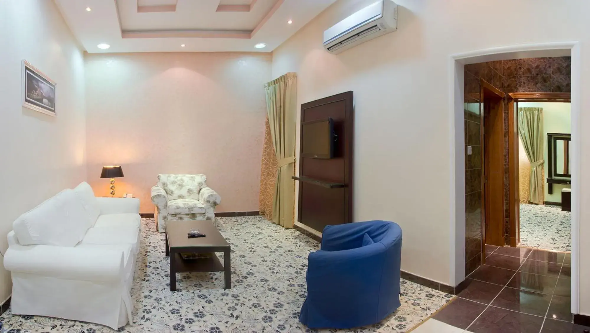 Two-Bedroom Apartment in Diyafat Al Saada Serviced Apartments - Ishbillia Two-Bedroom Apartment in Diyafat Al Saada Serviced Apartments - Ishbillia