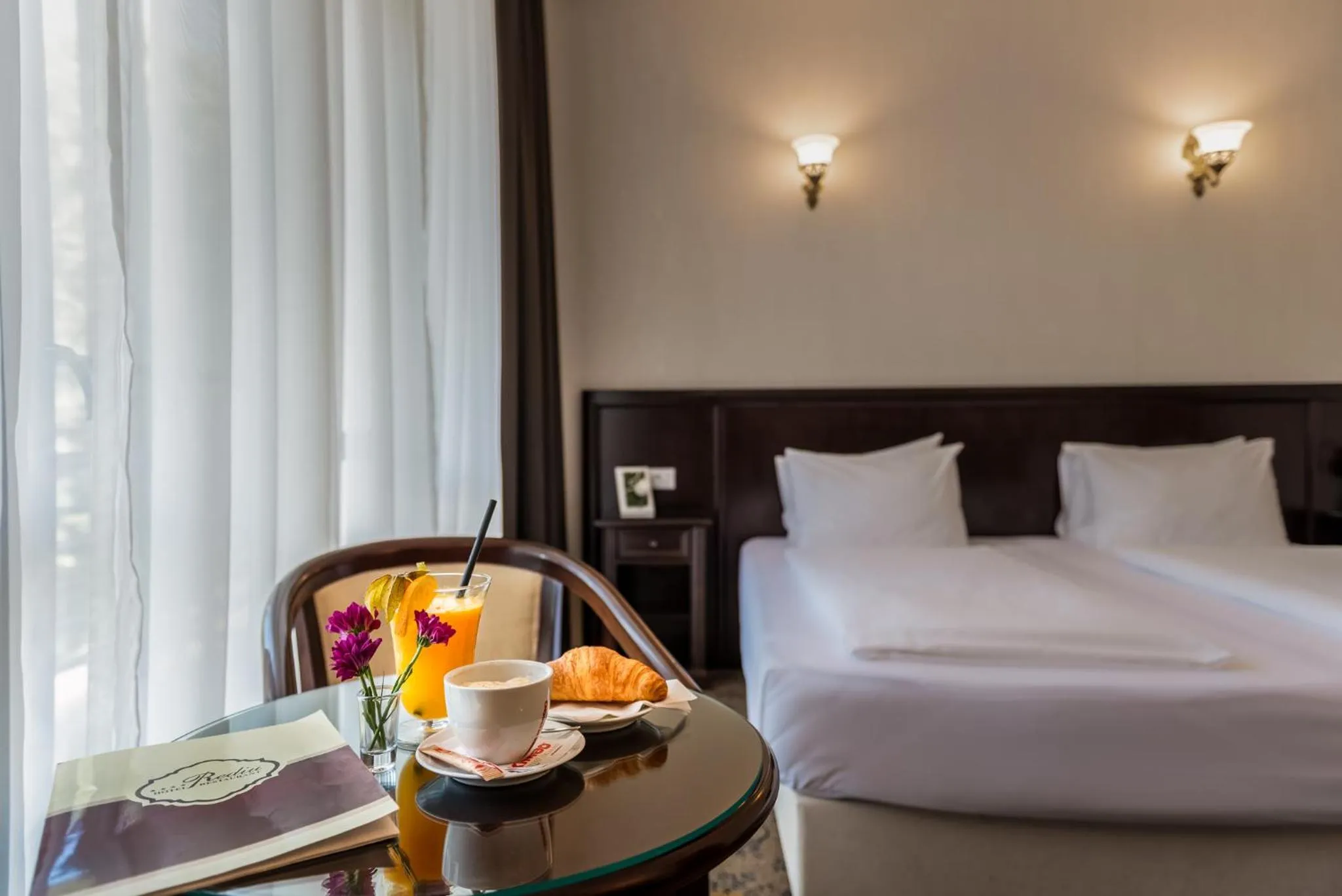 Breakfast, Bed in Rediu Hotel & Restaurant
