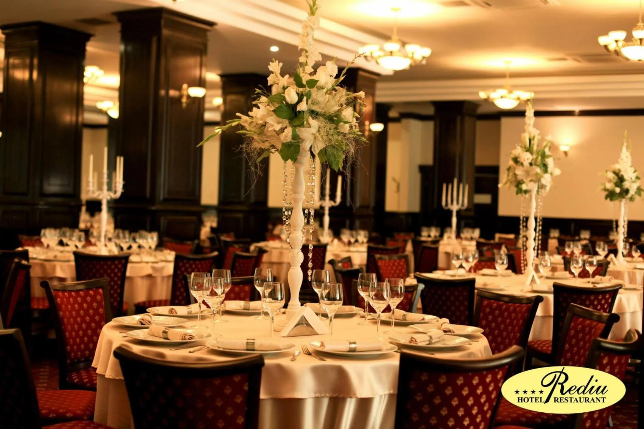 Restaurant/places to eat in Rediu Hotel & Restaurant