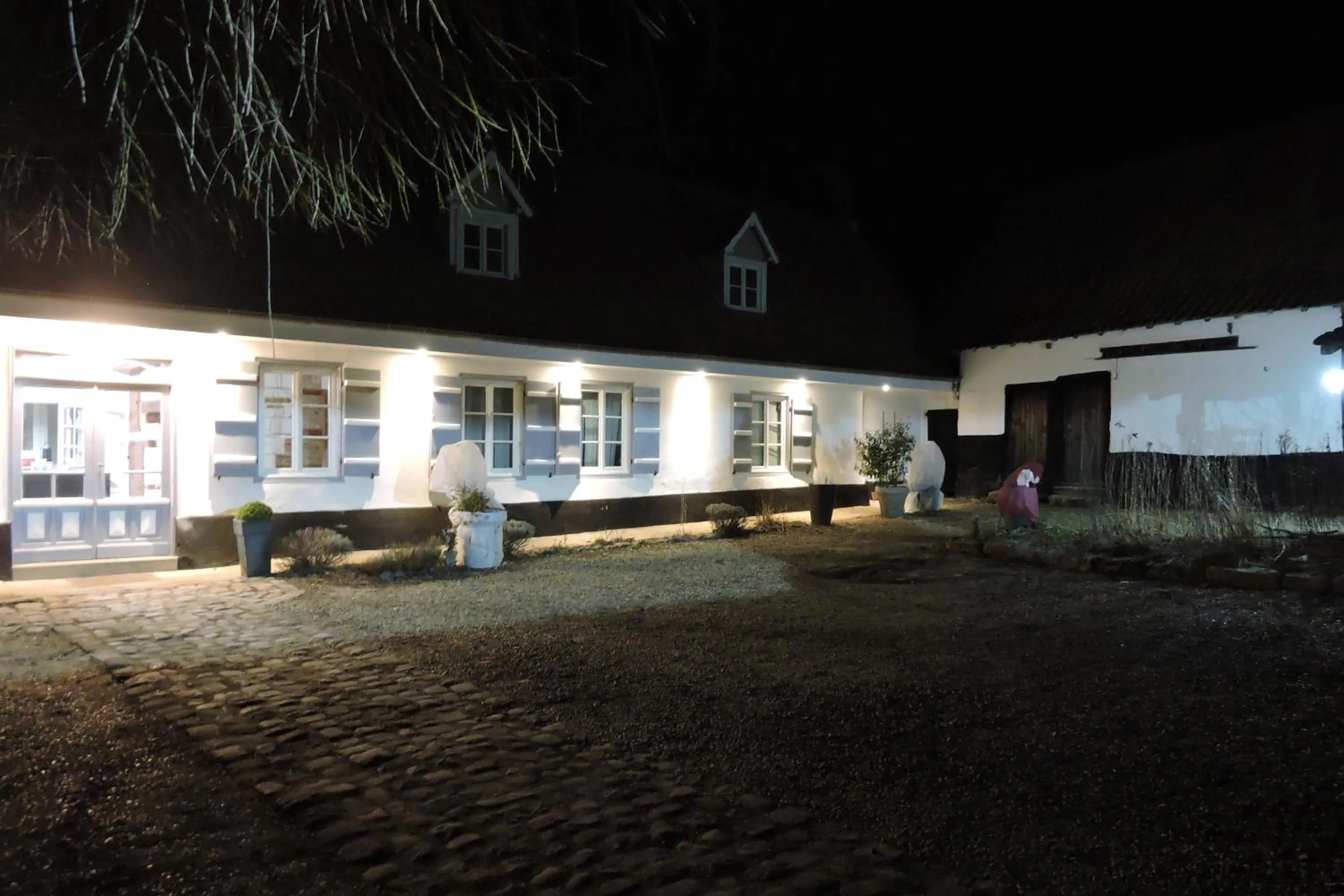 Facade/entrance, Property Building in Le Clos Dessyag