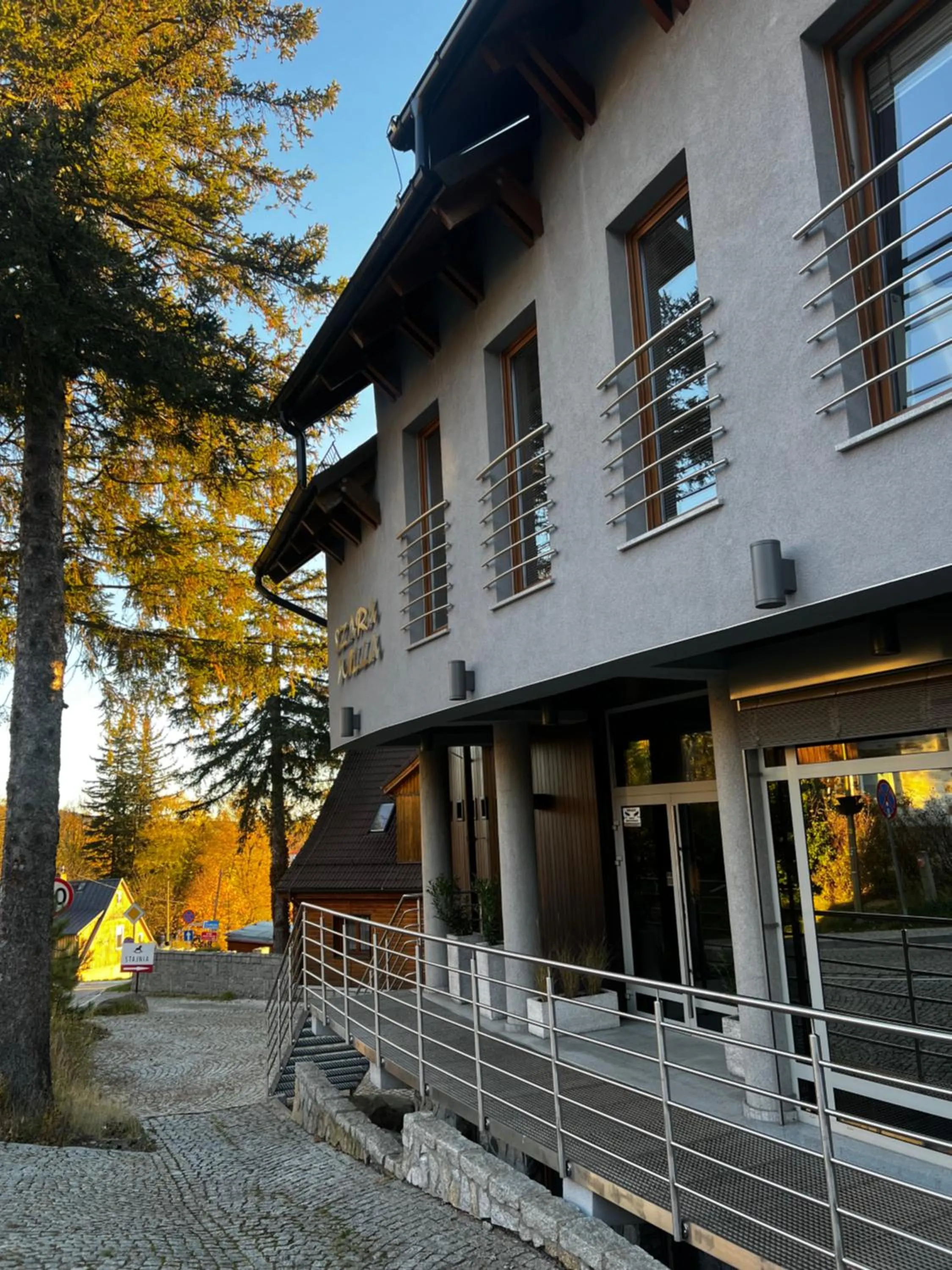 Property building in Szara Willa tuż przy wyciągu na Szrenicę