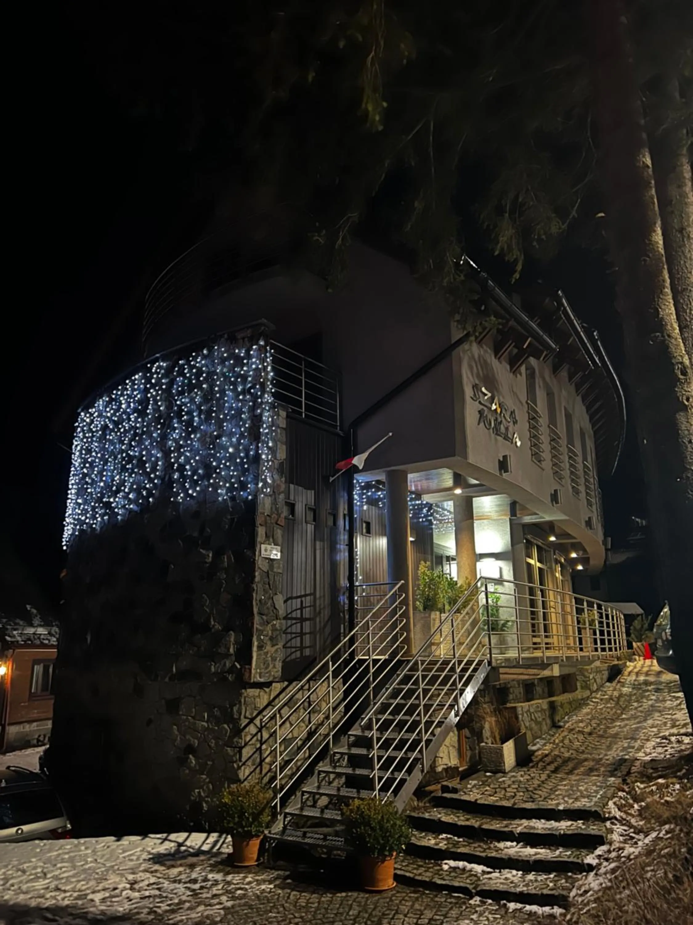 Property building in Szara Willa tuż przy wyciągu na Szrenicę