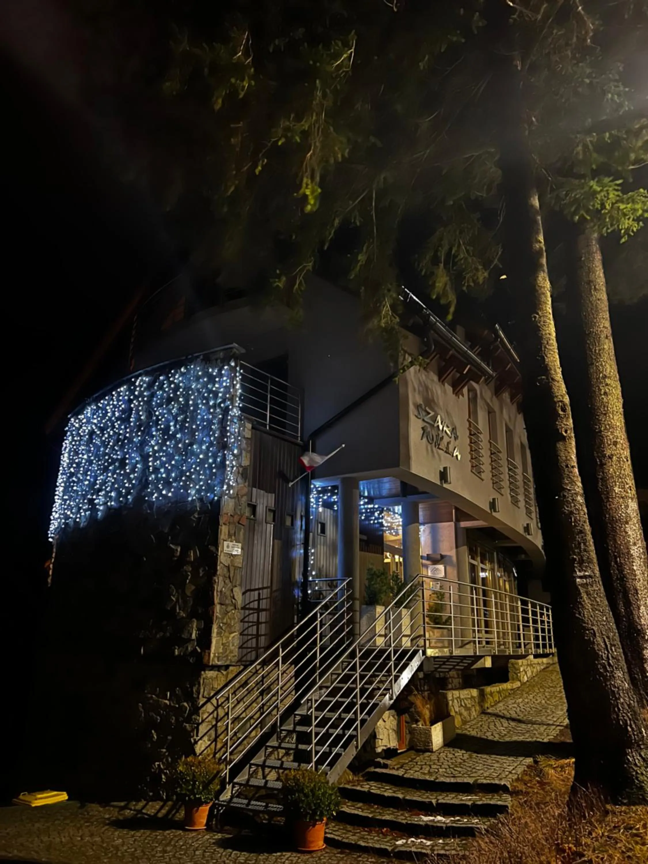 Property building in Szara Willa tuż przy wyciągu na Szrenicę