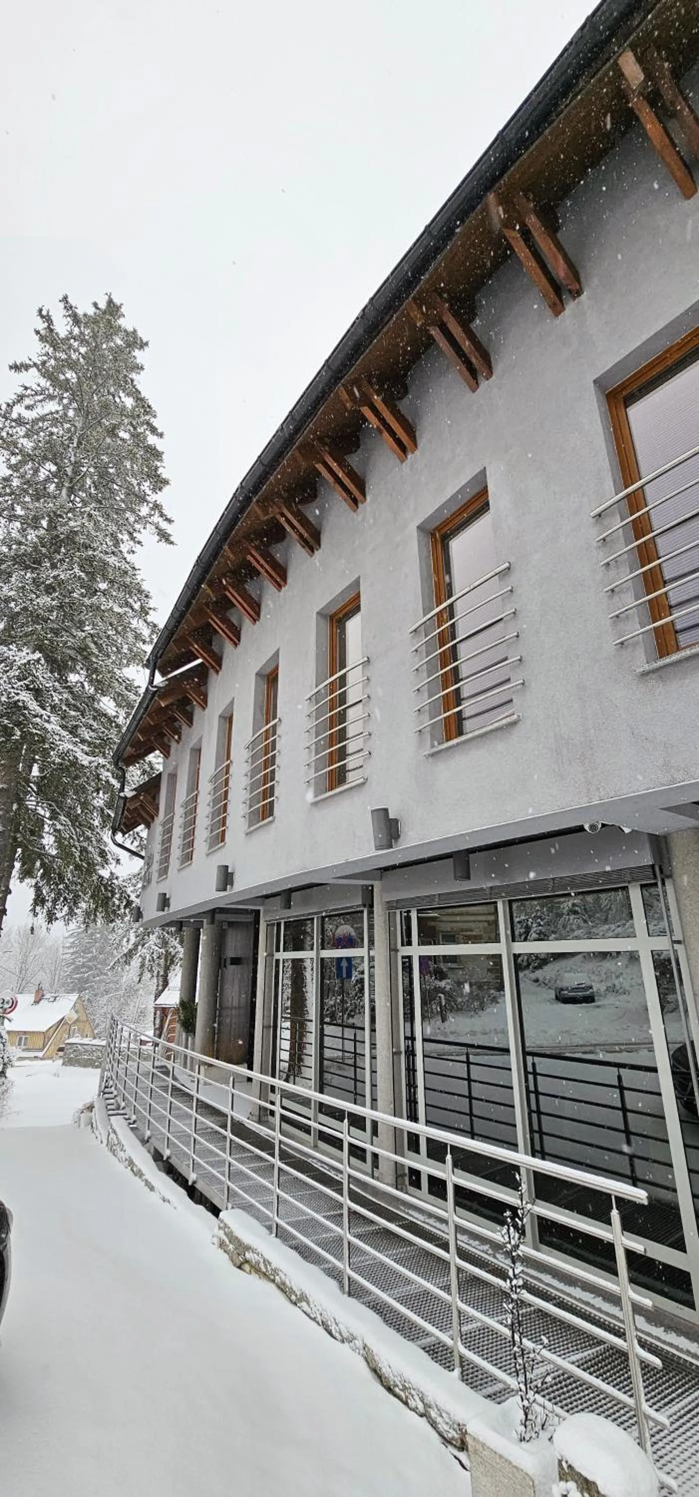 Property building in Szara Willa tuż przy wyciągu na Szrenicę