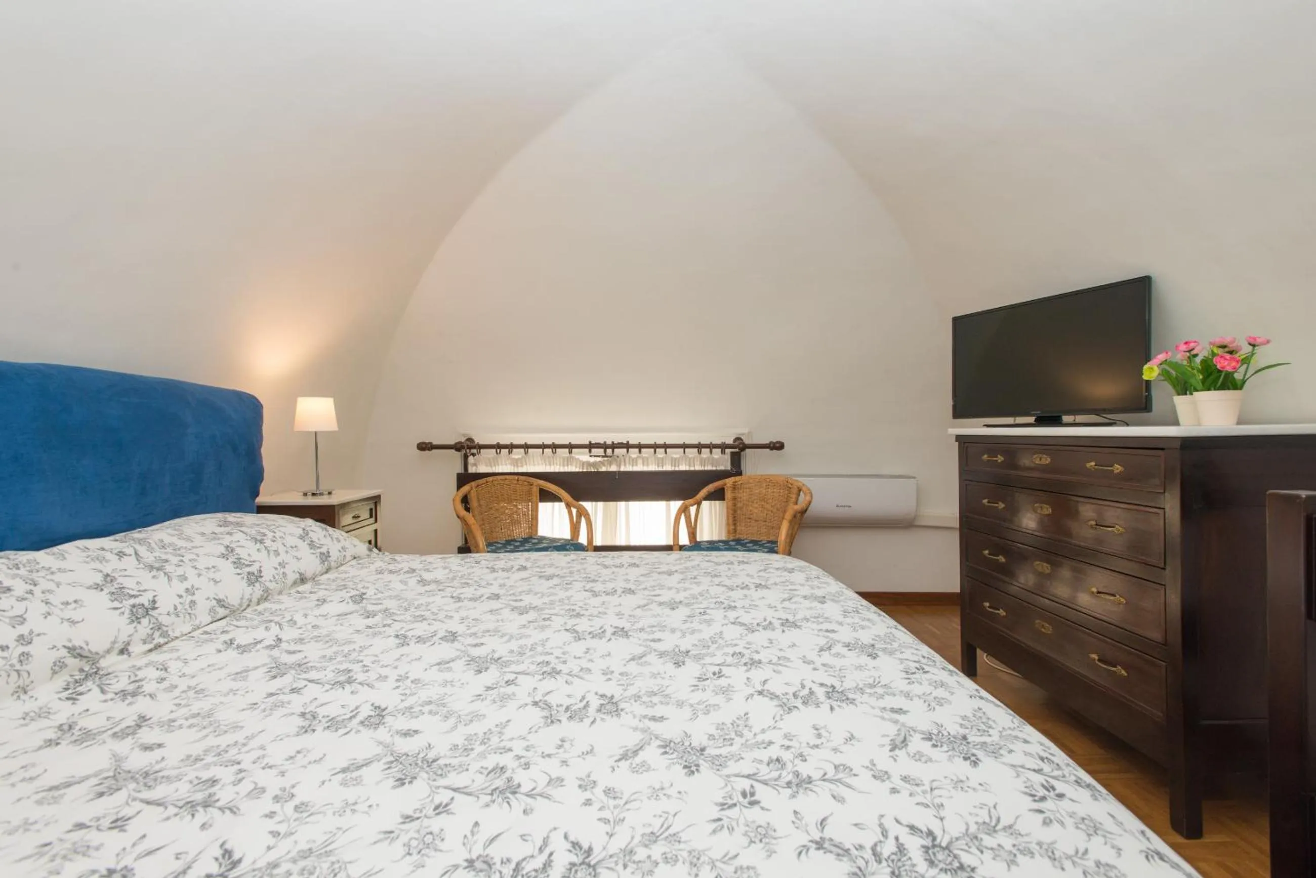 Bedroom, Bed in Il Garbino Suite and Apartment