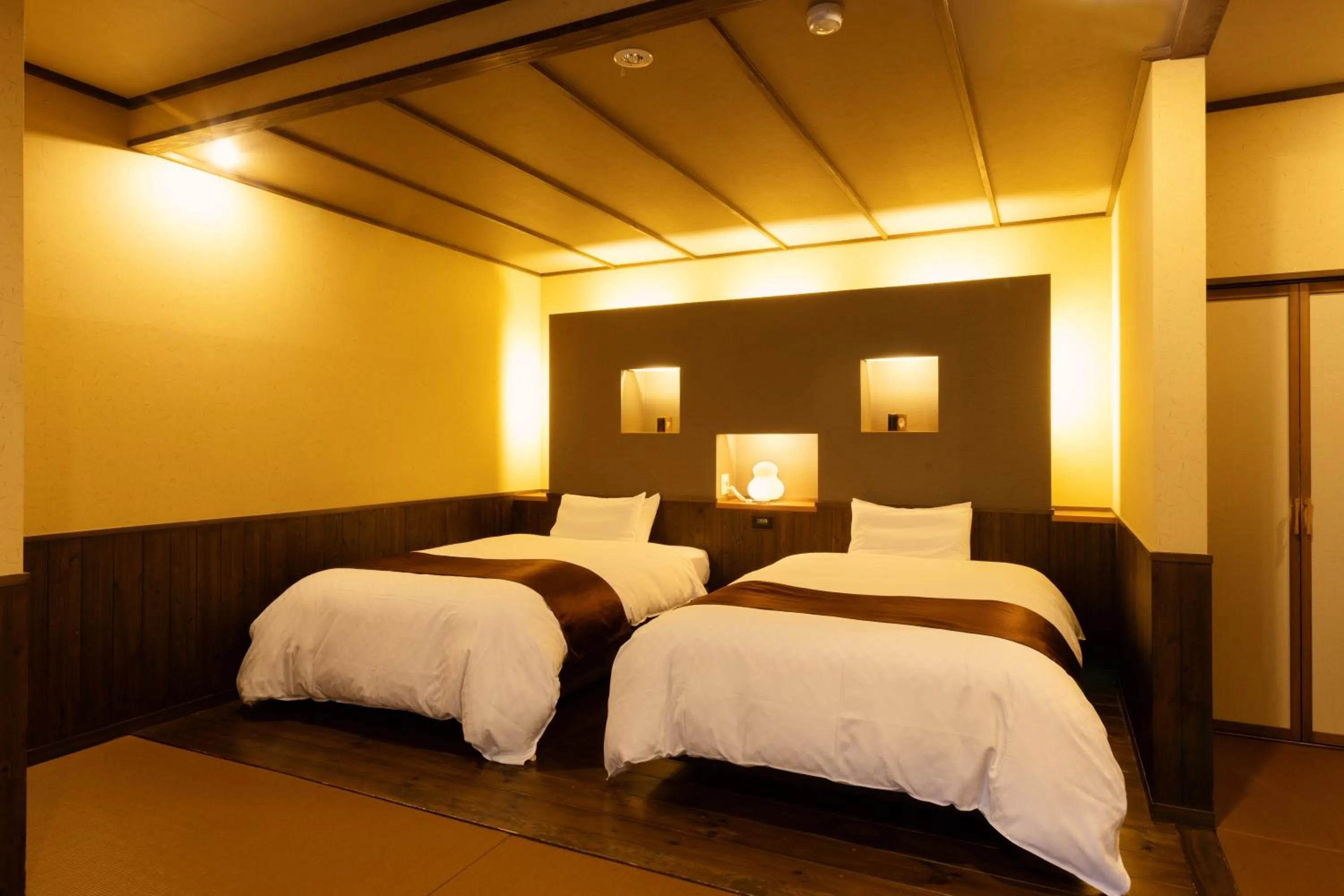 Bedroom, Bed in Ichiraku tendo spa & brewery