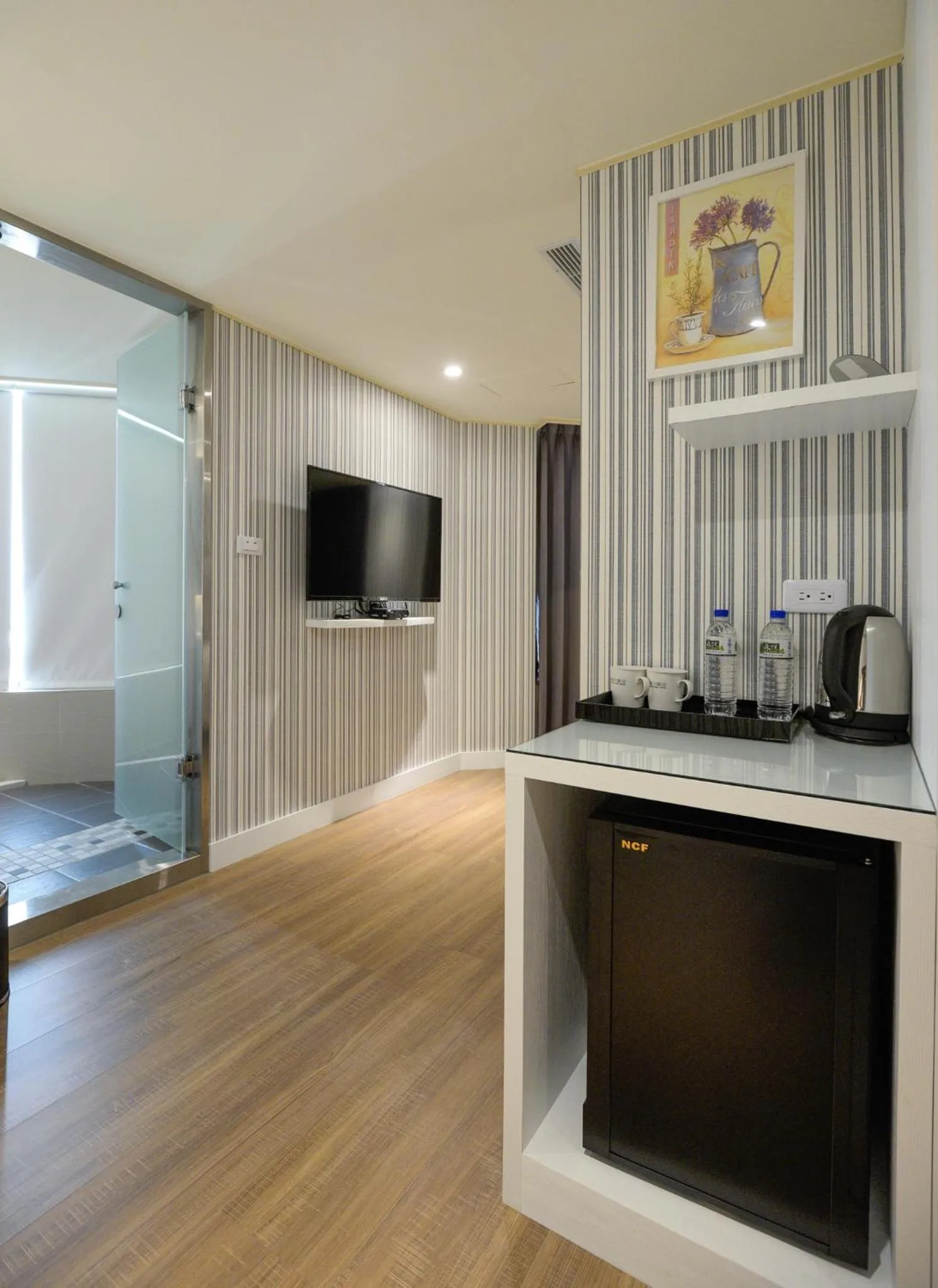 TV and multimedia in Golden Pacific Hotel