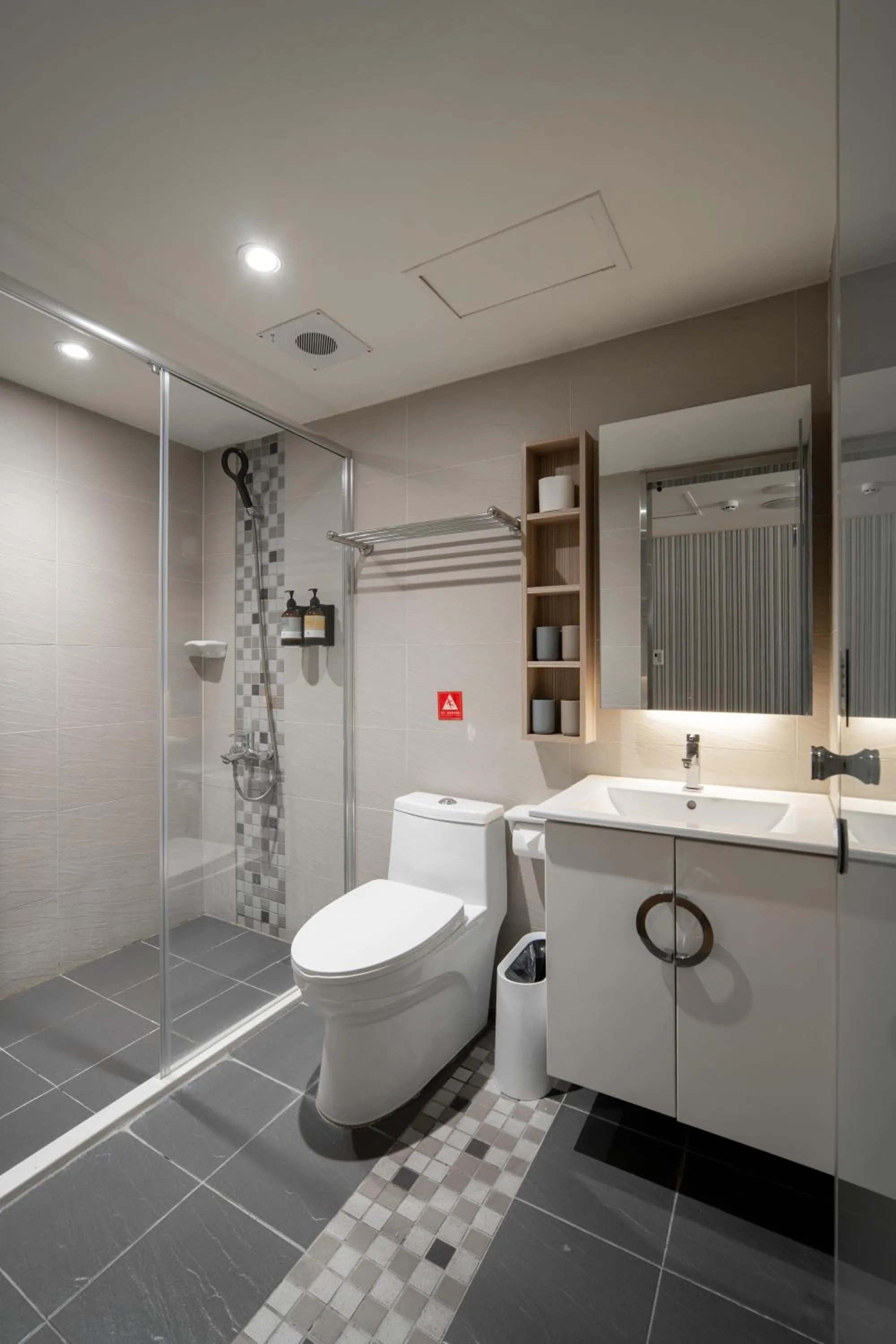 Elence Hotel