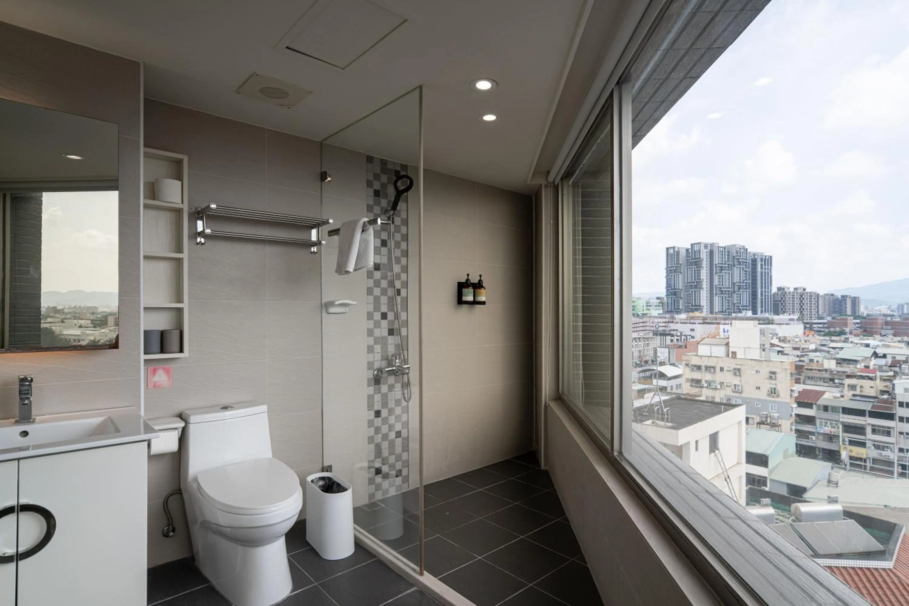 Elence Hotel