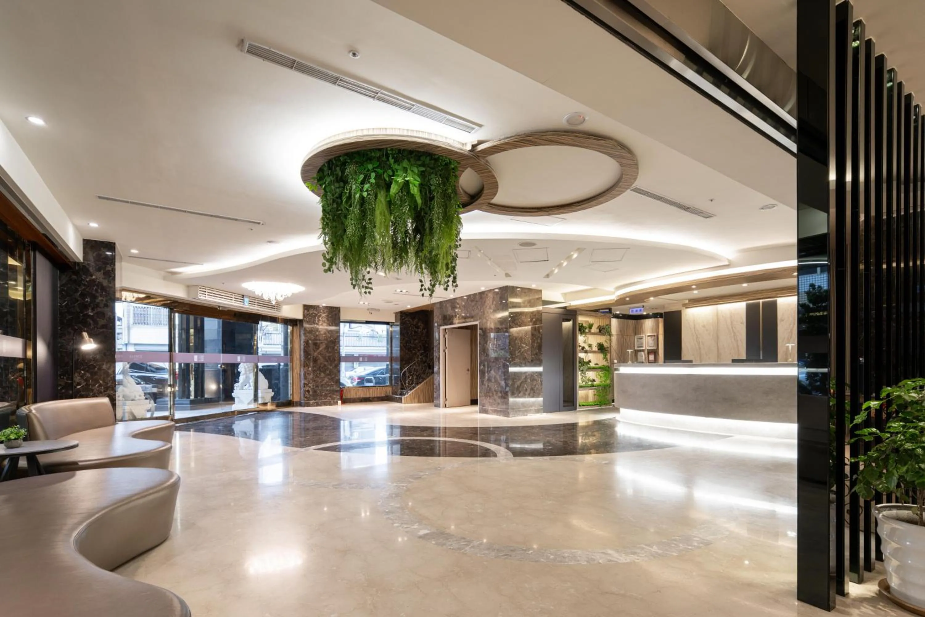 Elence Hotel