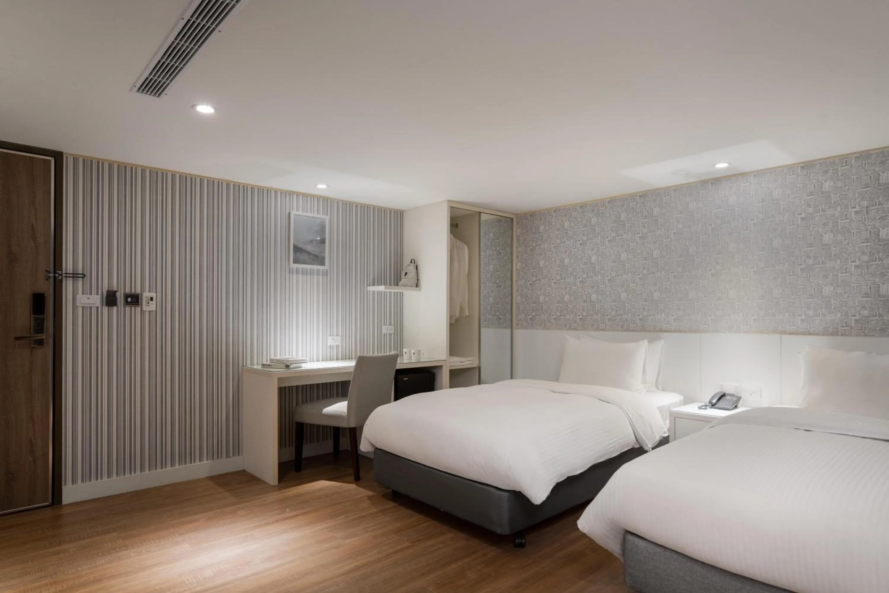 Bed in Elence Hotel