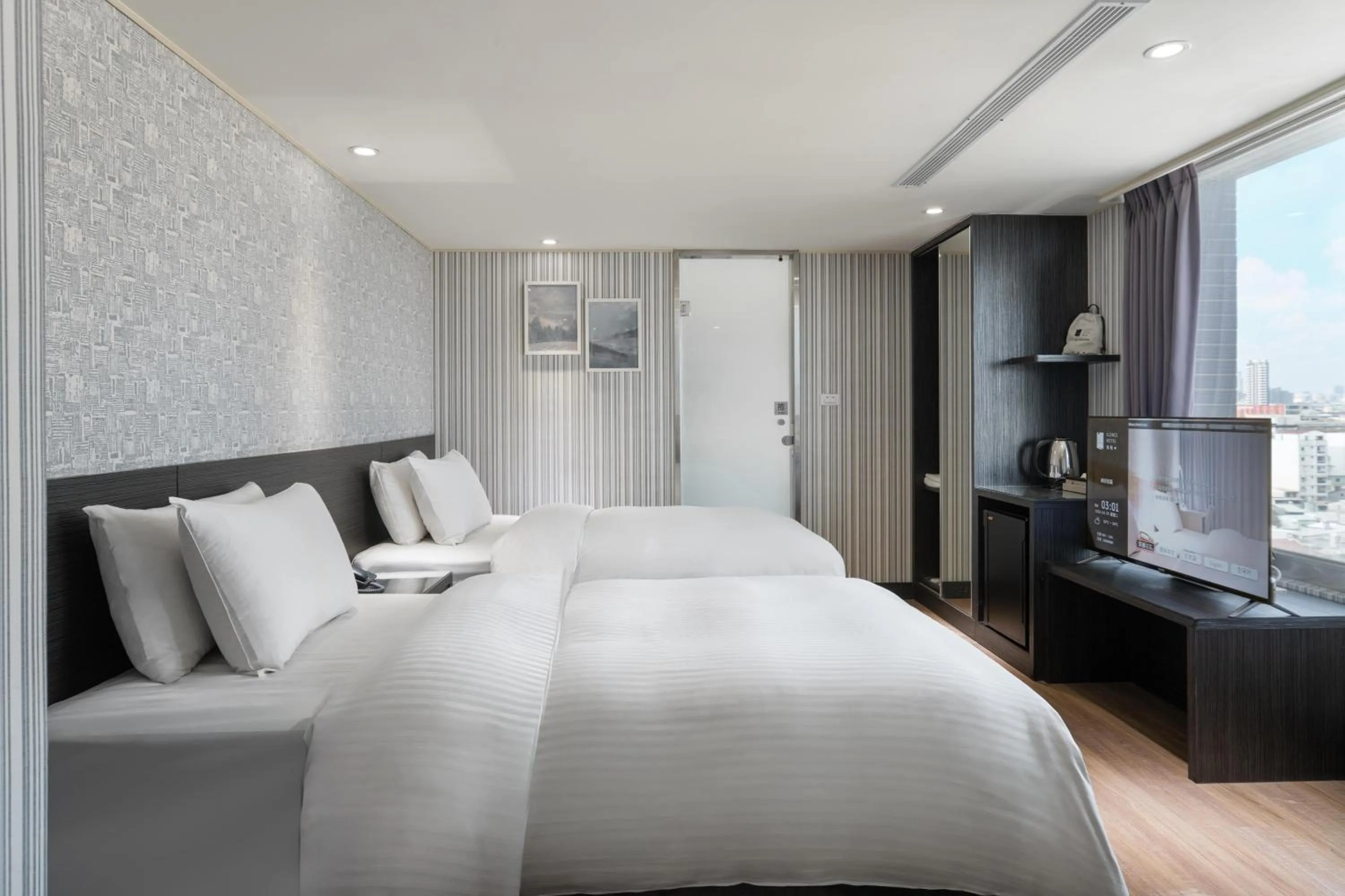 Bed in Elence Hotel