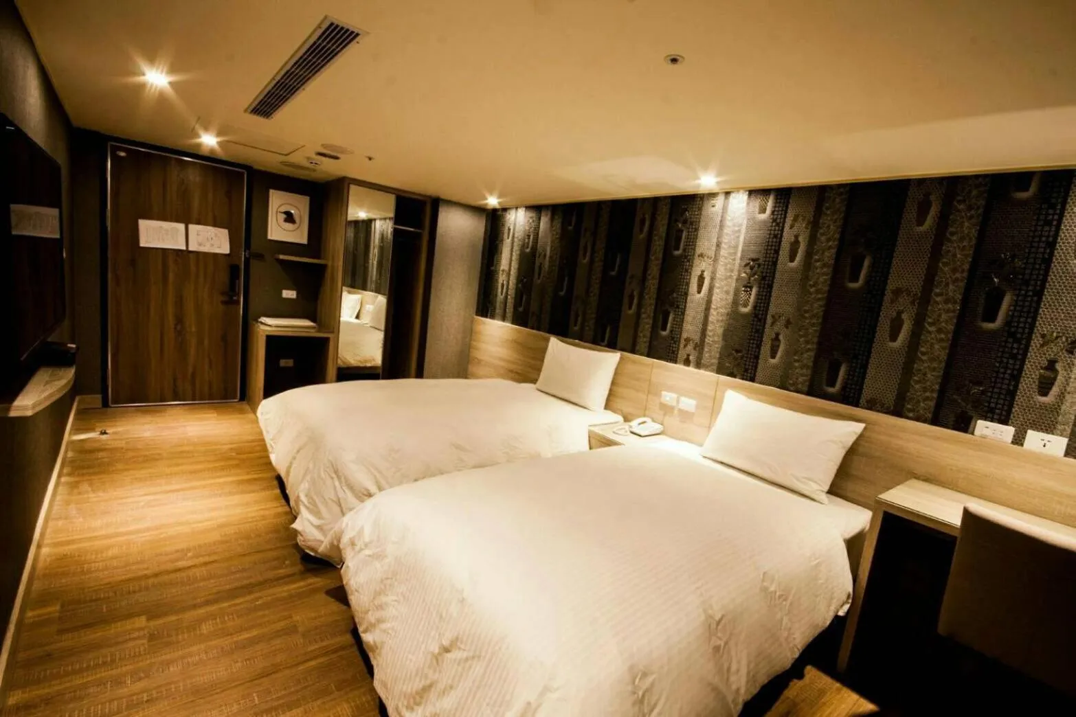 Bedroom, Bed in Golden Pacific Hotel