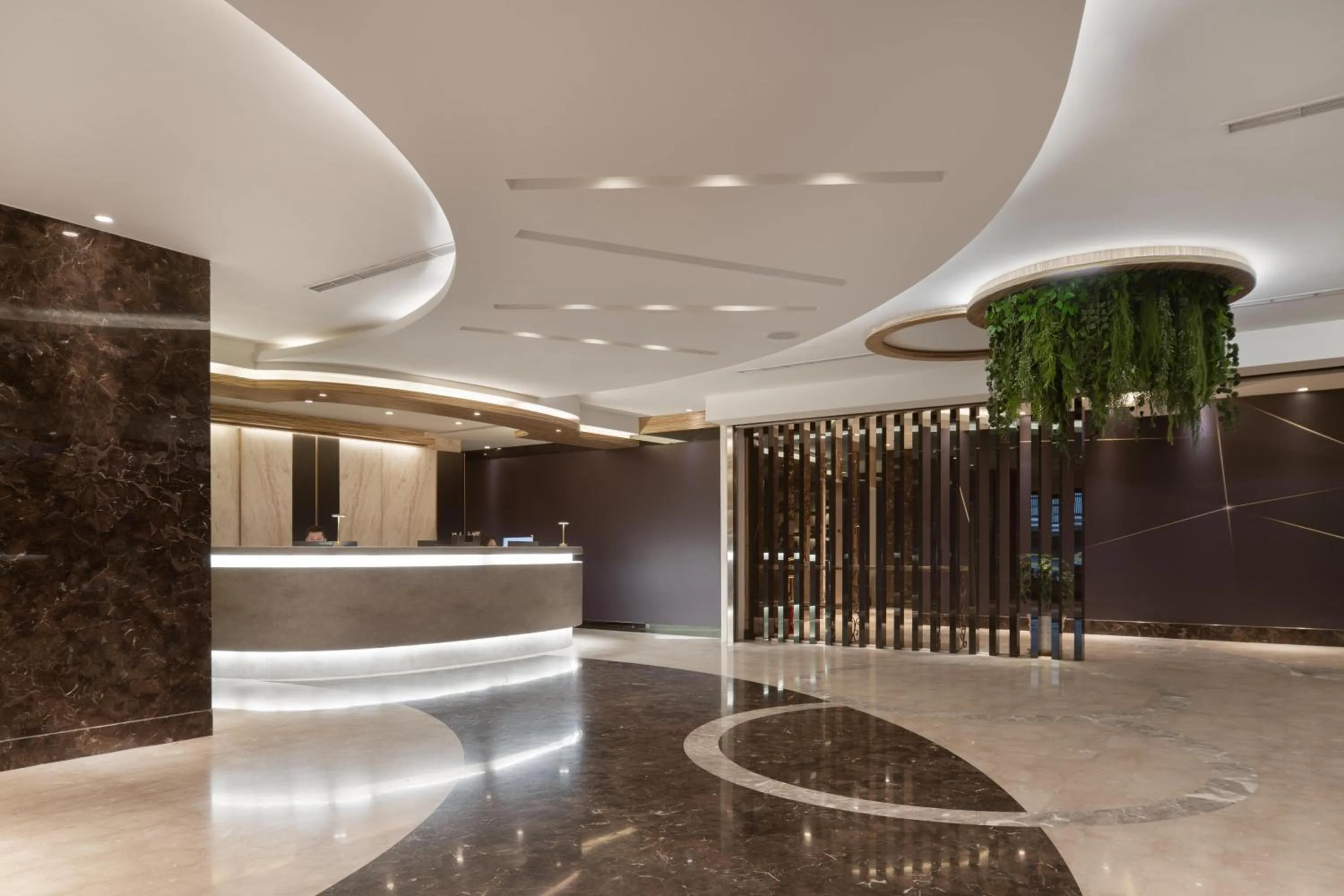 Elence Hotel