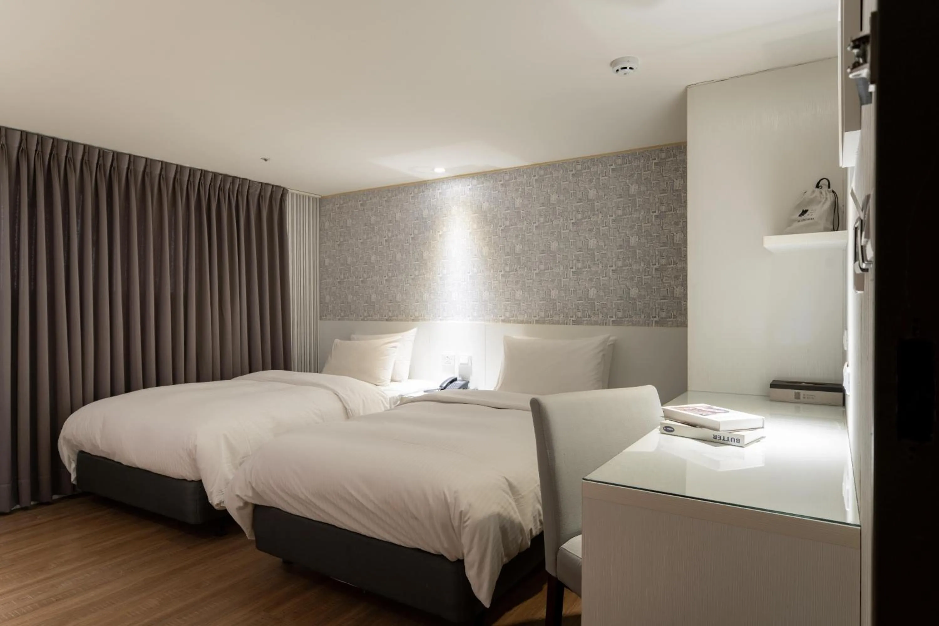 Bed in Elence Hotel