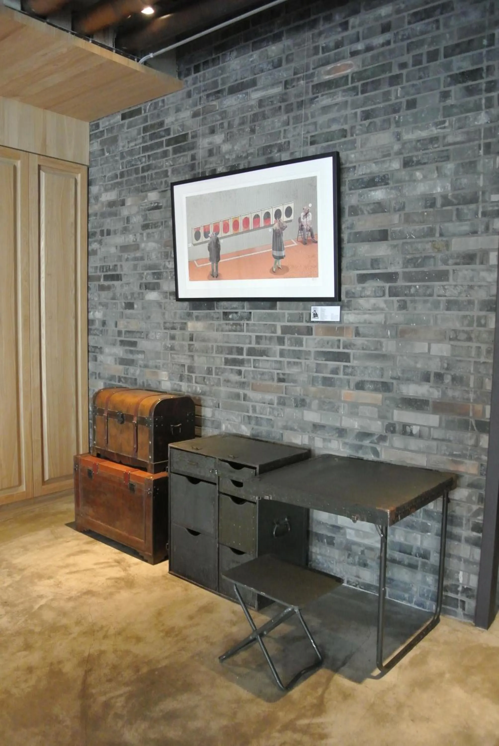 Library in PAPO'A Hotel