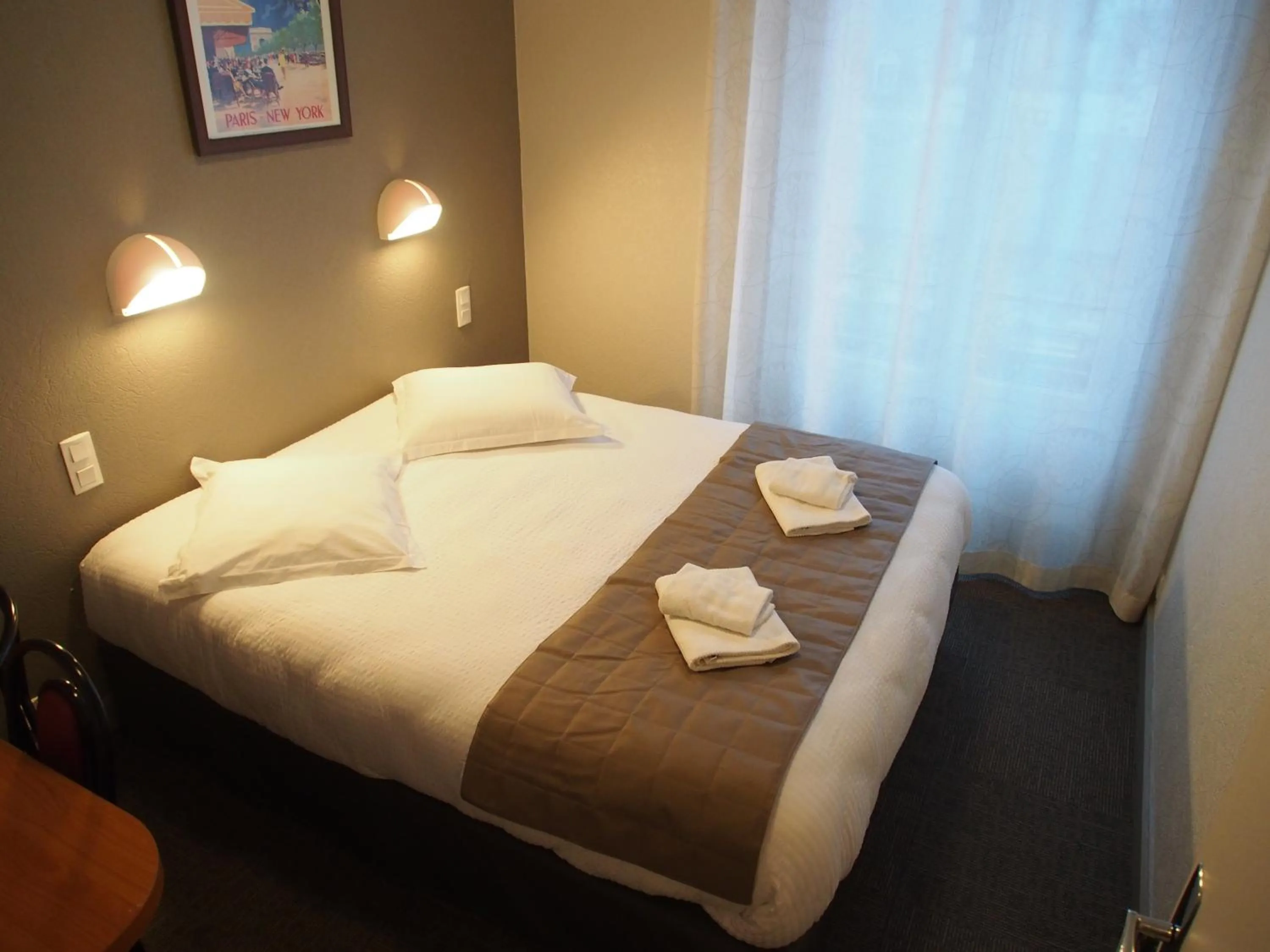 Other, Bed in Hôtel de l'Aviation