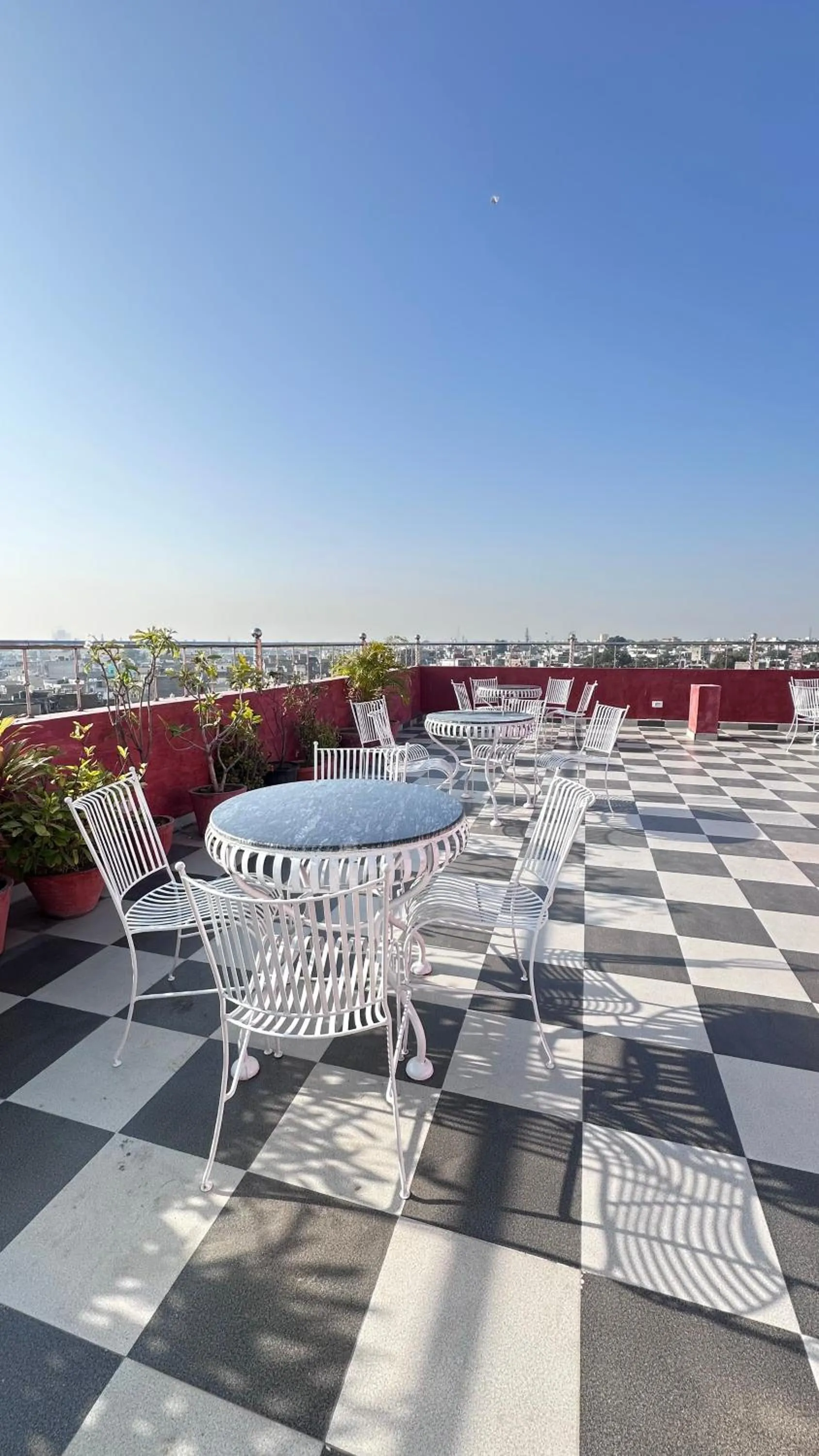 Restaurant/places to eat in Nahargarh Palace Hotel