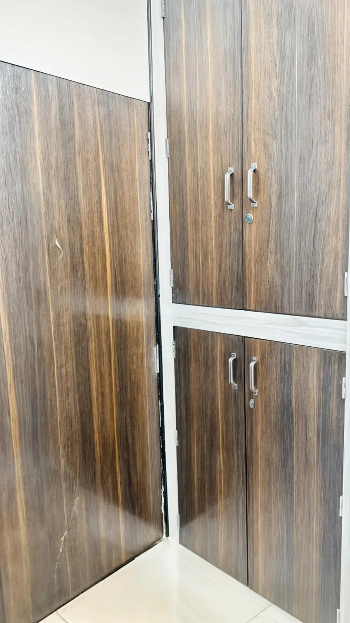 wardrobe in Nahargarh Palace Hotel