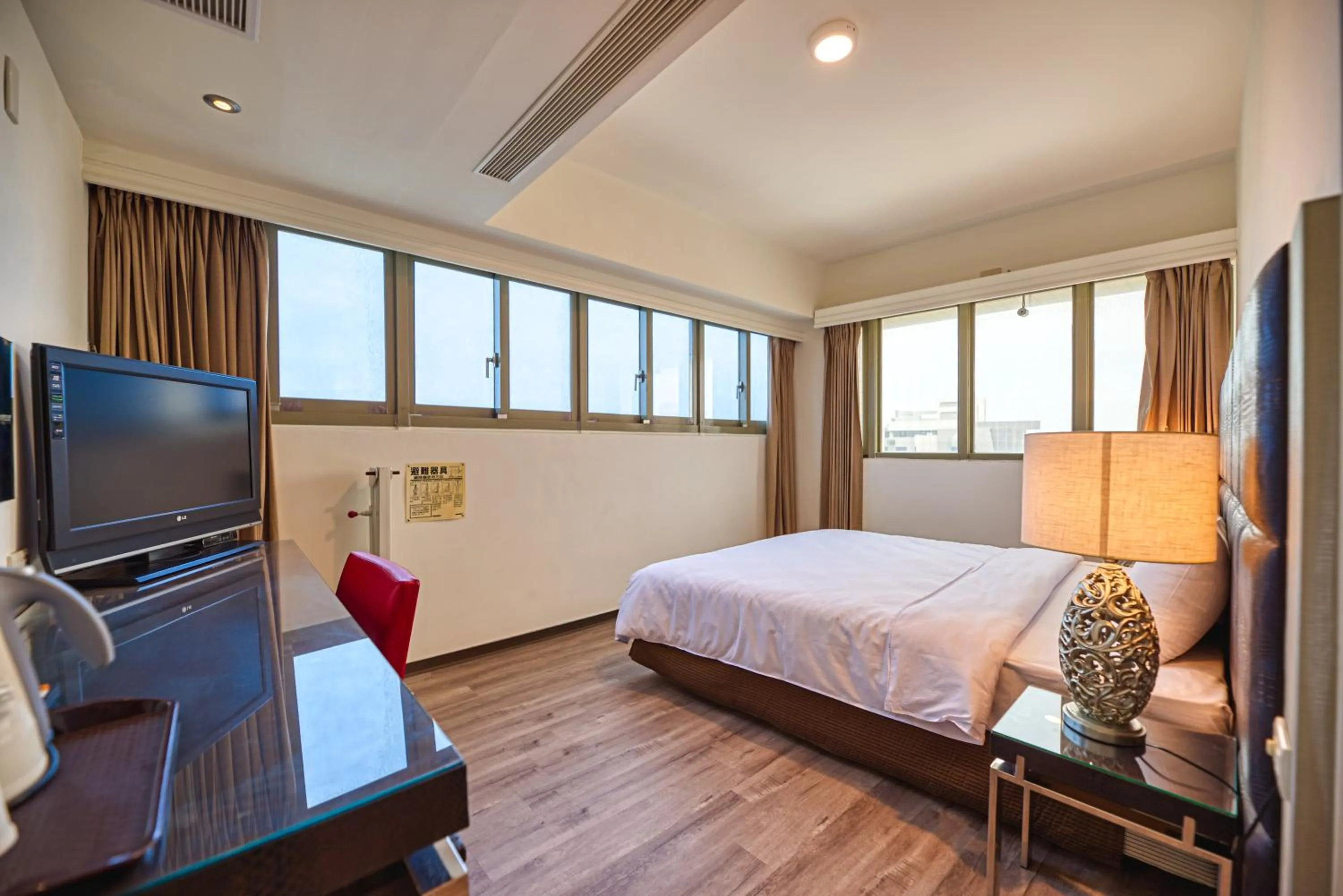 Bed in Jih Lih Hotel