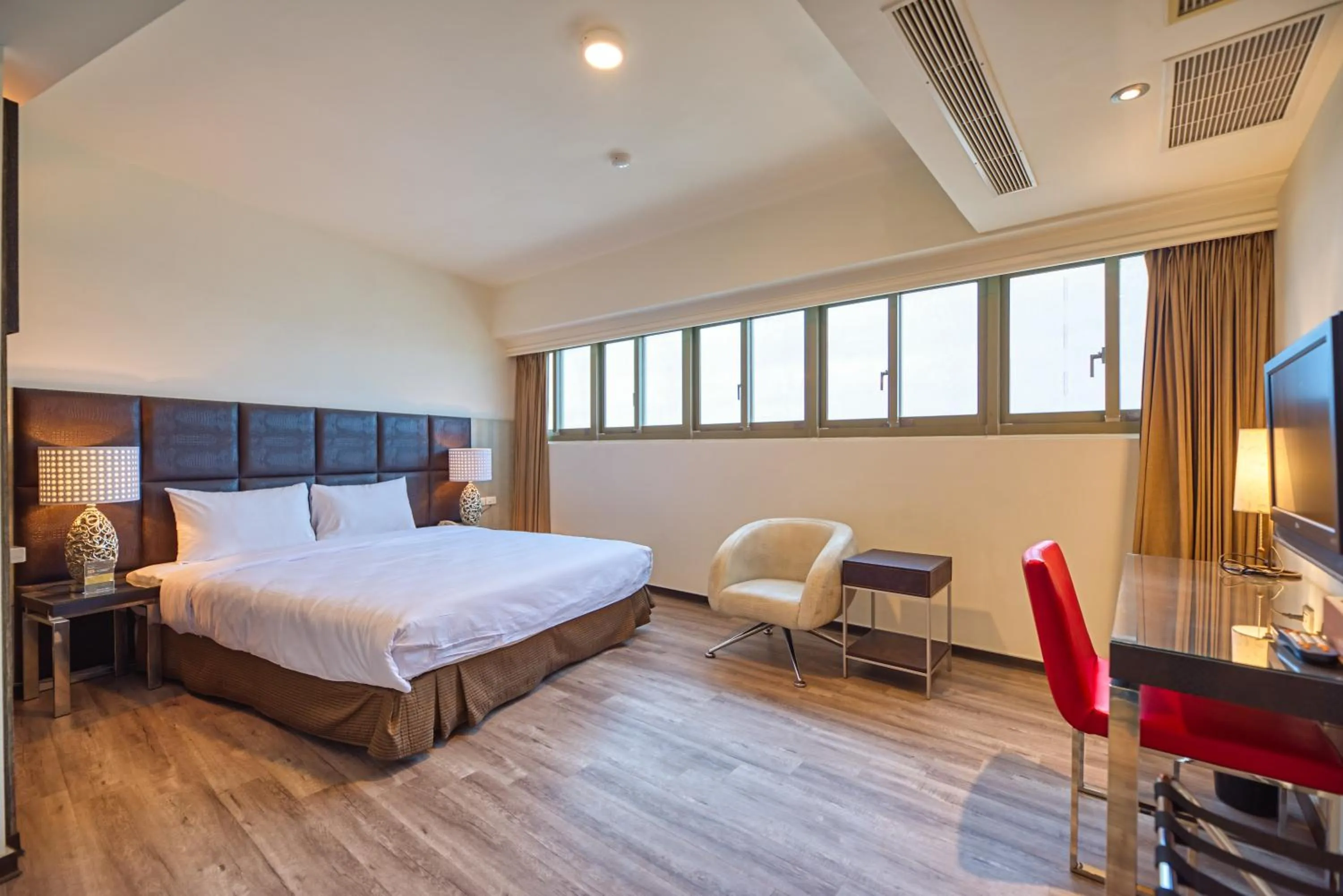 Bed in Jih Lih Hotel