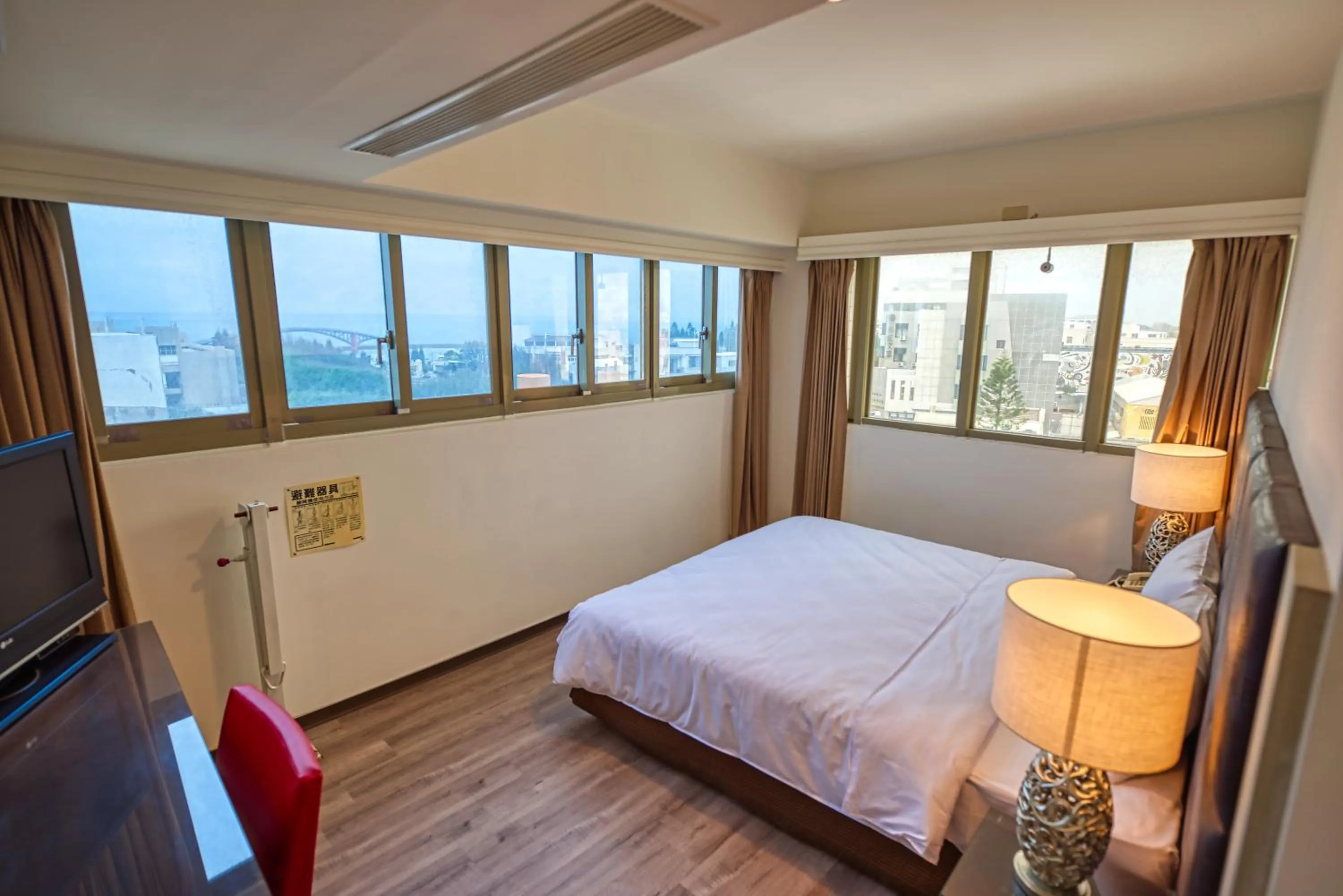 Bed in Jih Lih Hotel