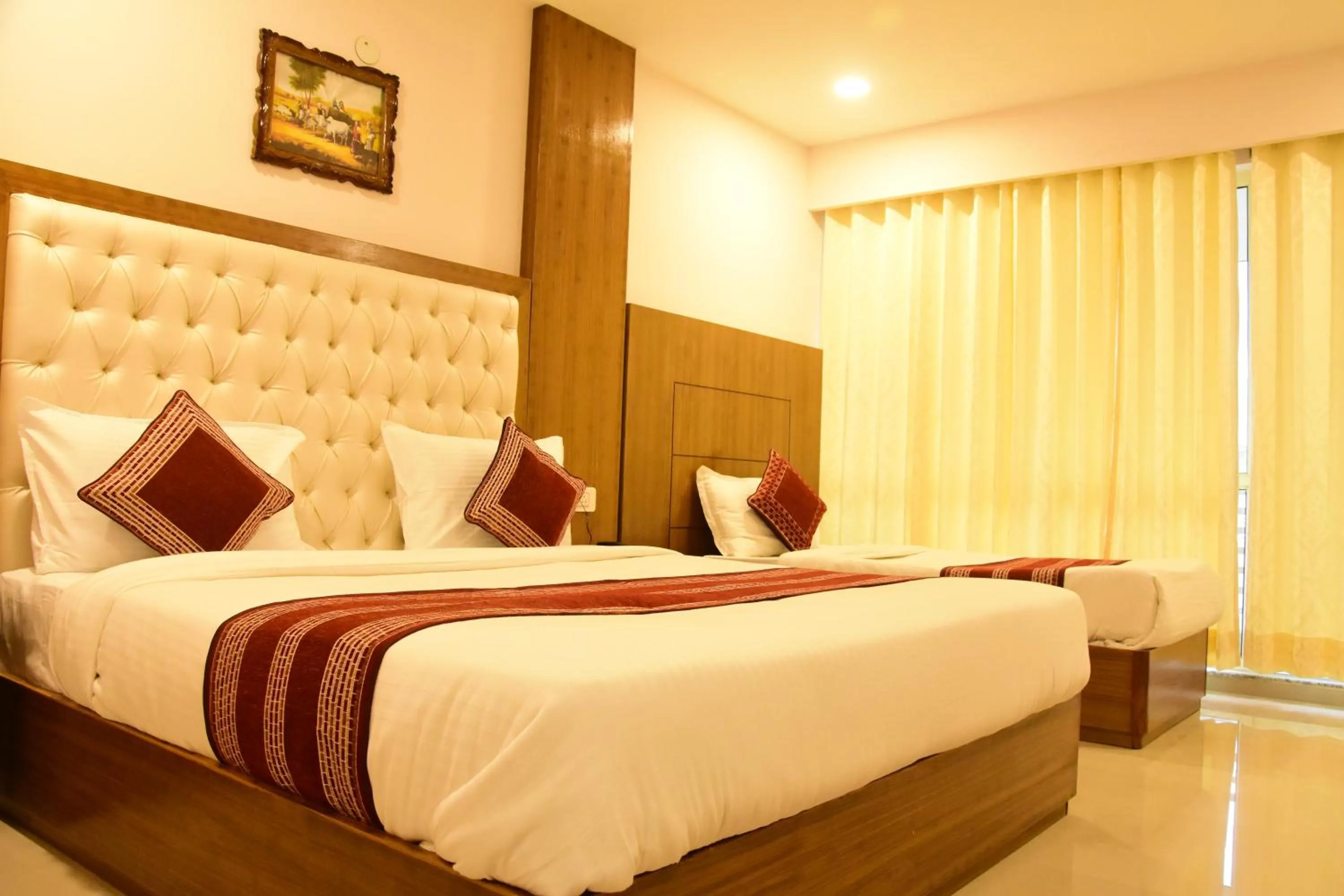 Bedroom, Bed in Rama Trident, Katra