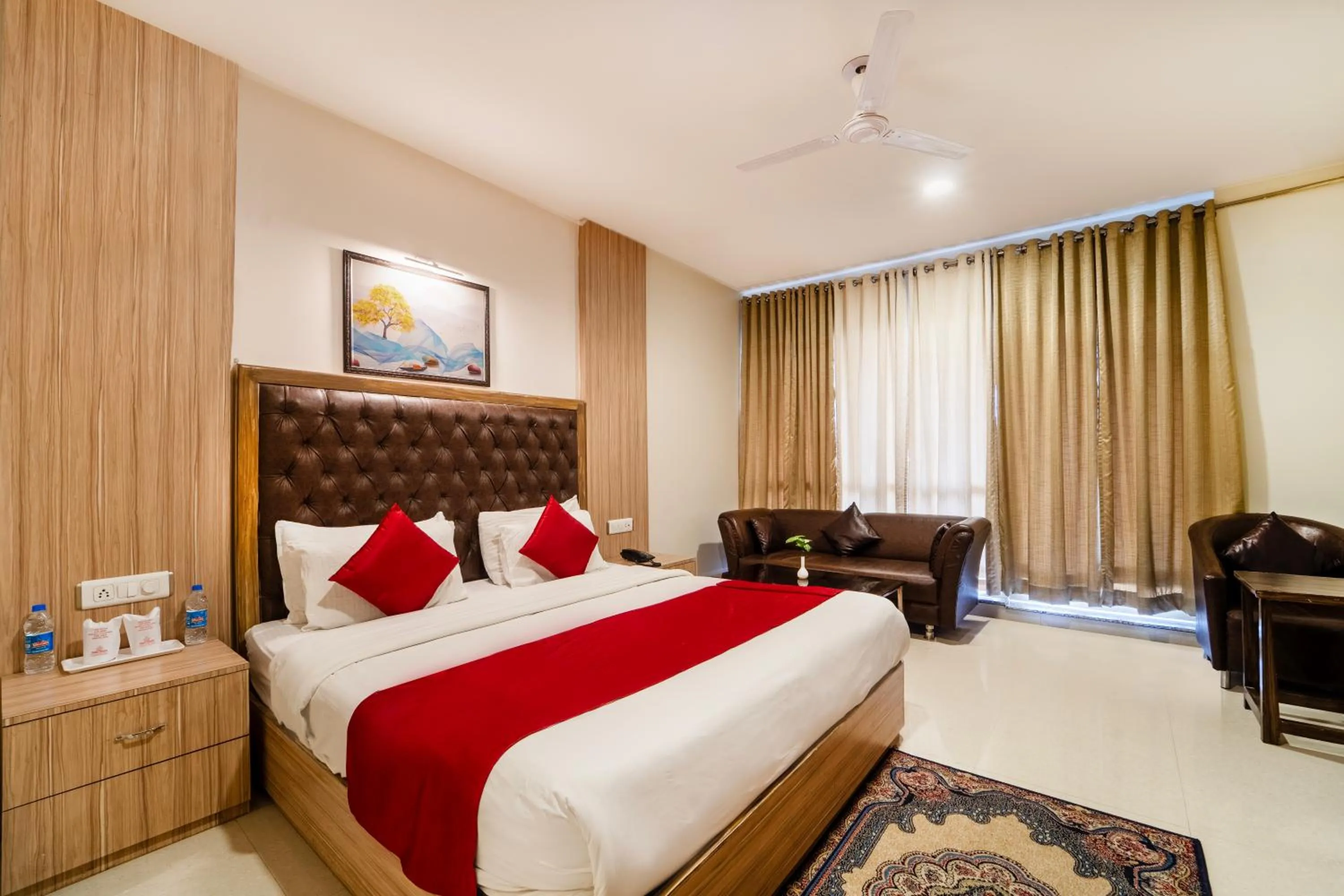 Bedroom, Bed in Rama Trident, Katra