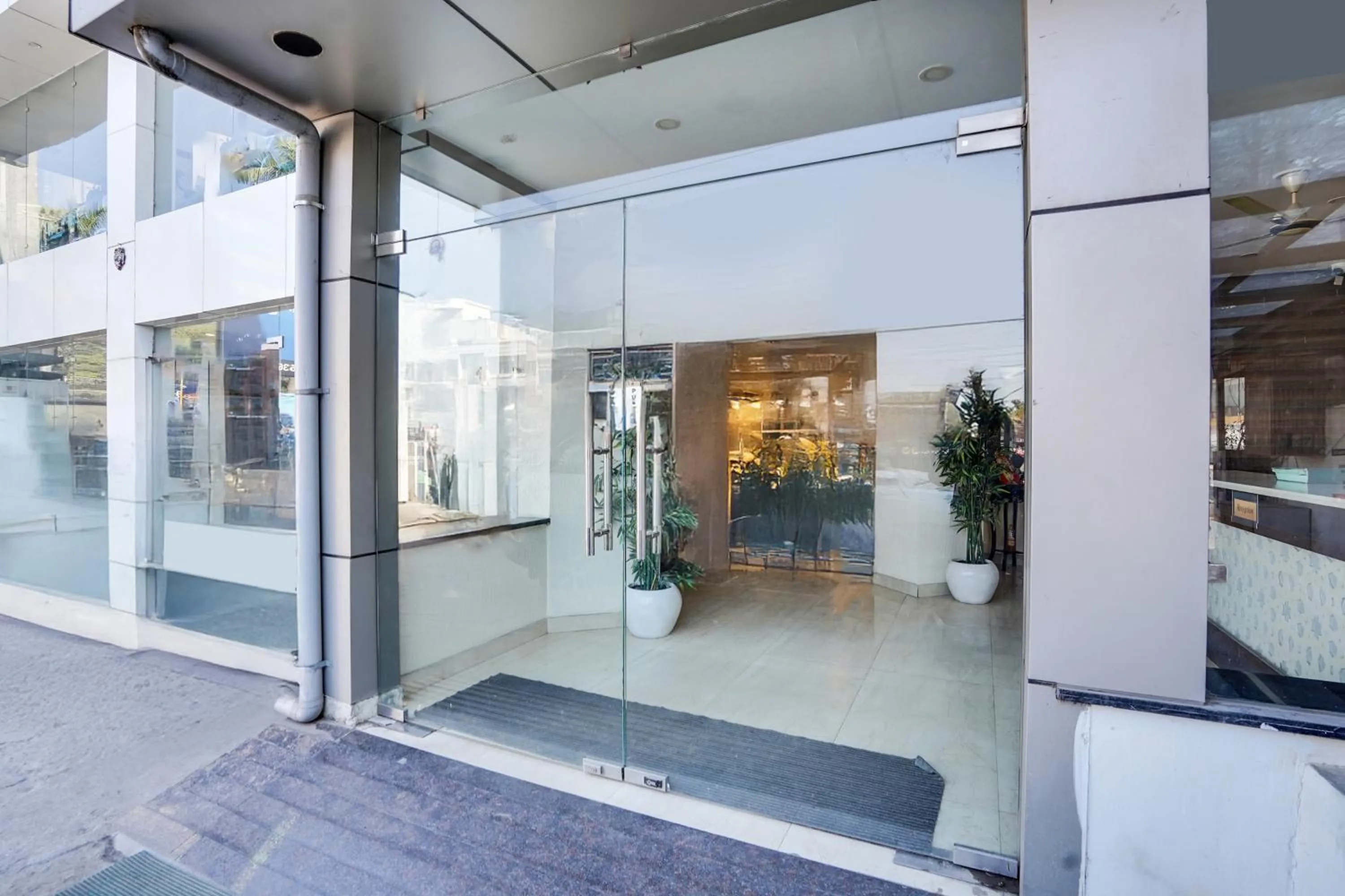 Facade/entrance in Townhouse Oak Silver City Chowk Formerly HW Residency