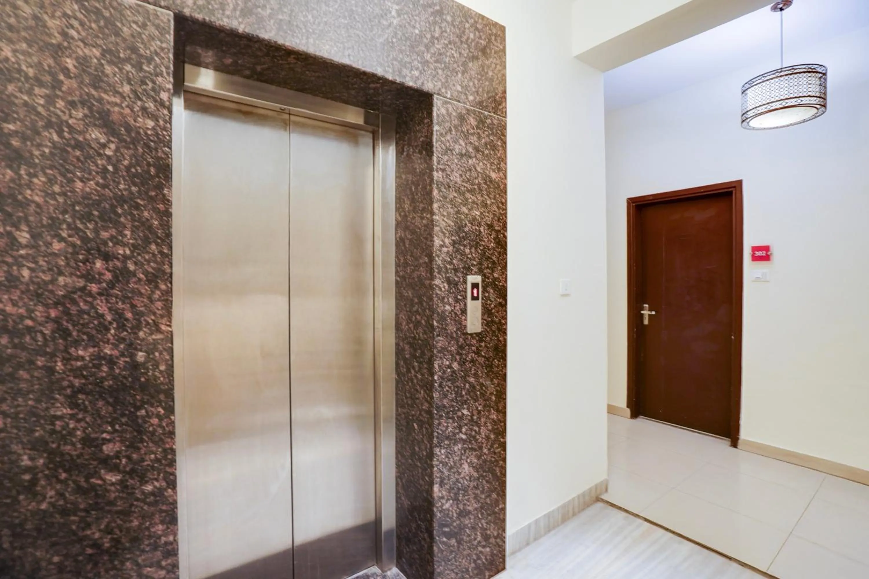 Lobby or reception in Townhouse Oak Silver City Chowk Formerly HW Residency