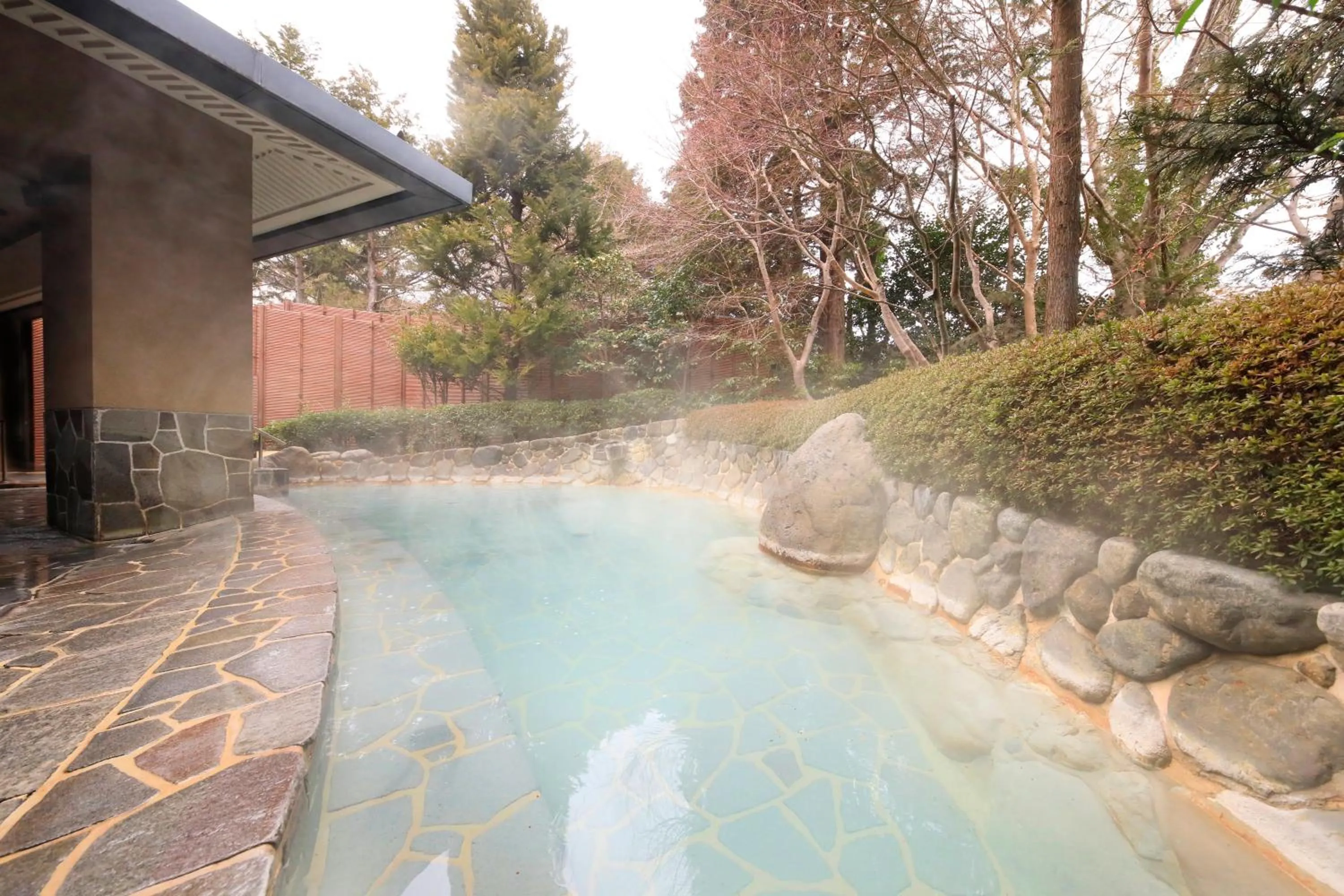 Hot Spring Bath in Hakone Hisui