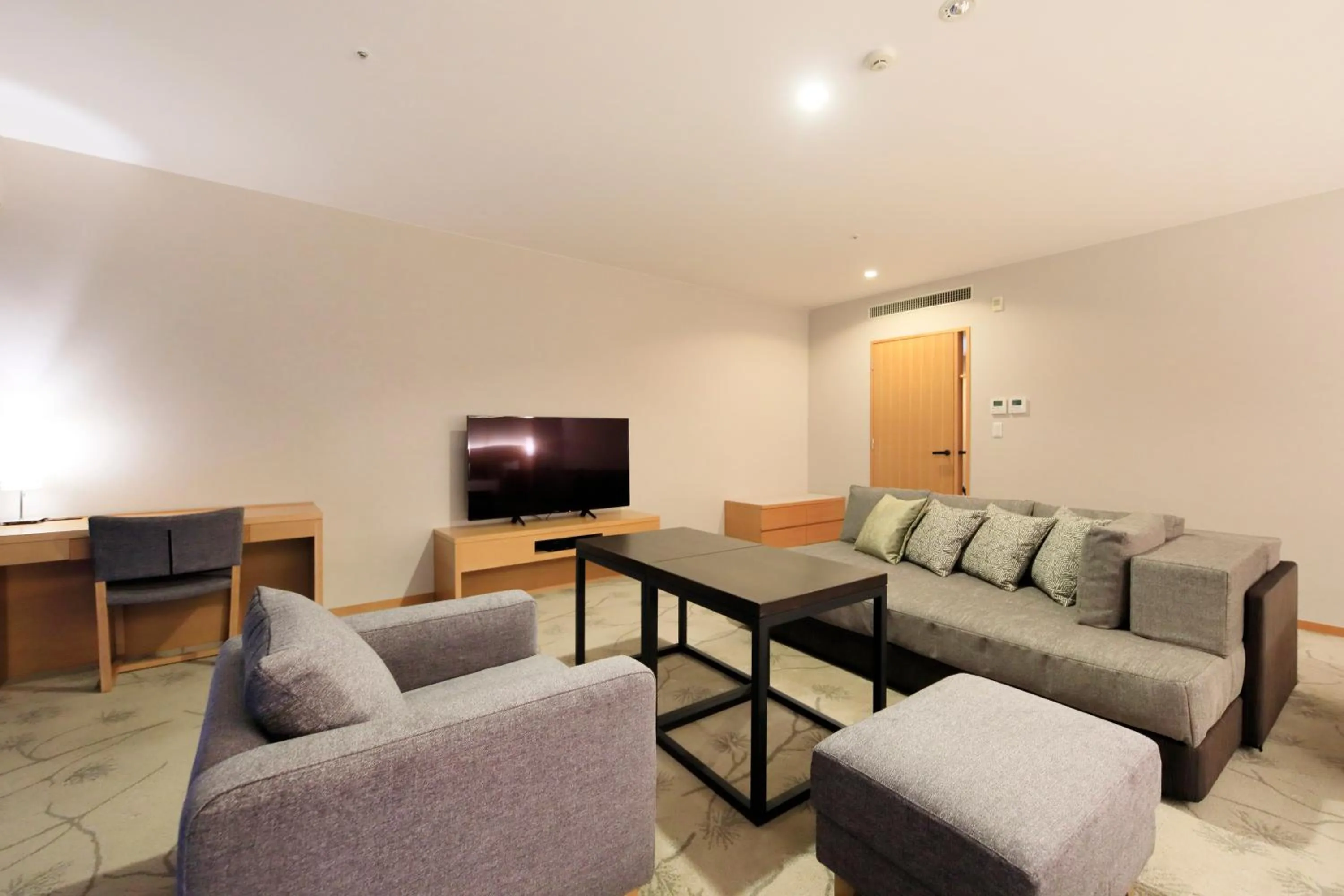 Photo of the whole room in Hakone Hisui