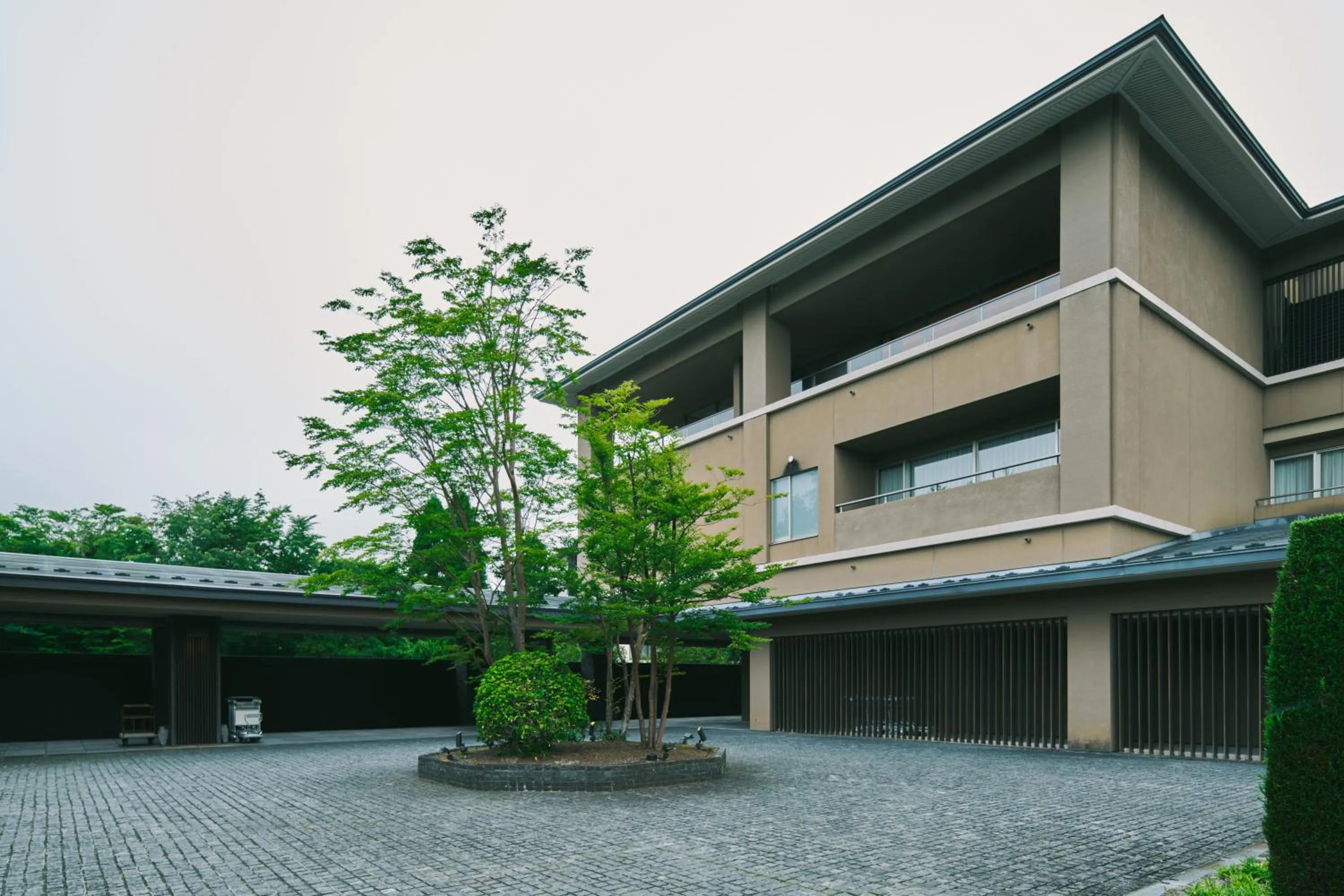 Property building in Hakone Hisui